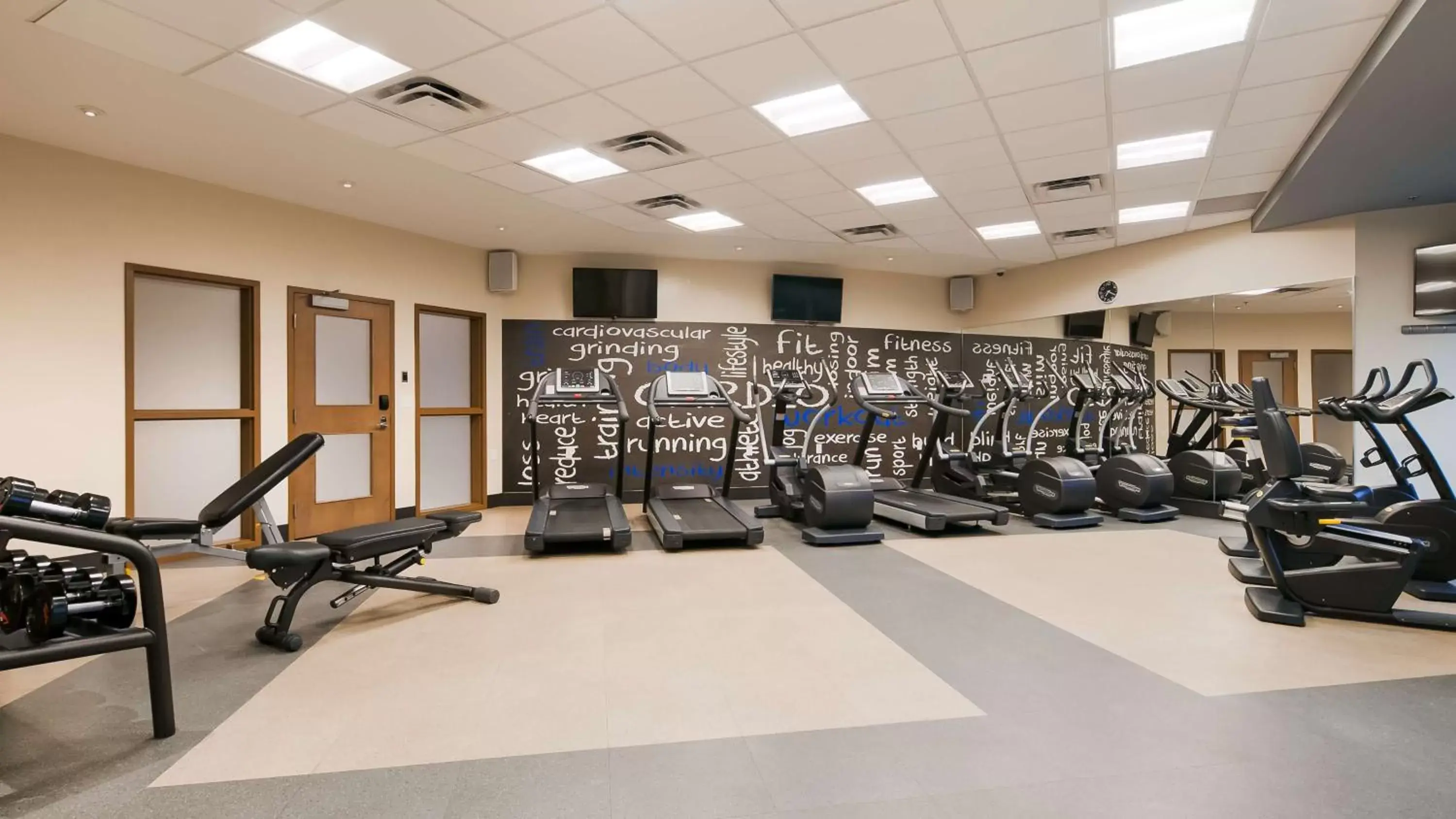 Fitness centre/facilities, Fitness Center/Facilities in Best Western Plus Sawridge Suites