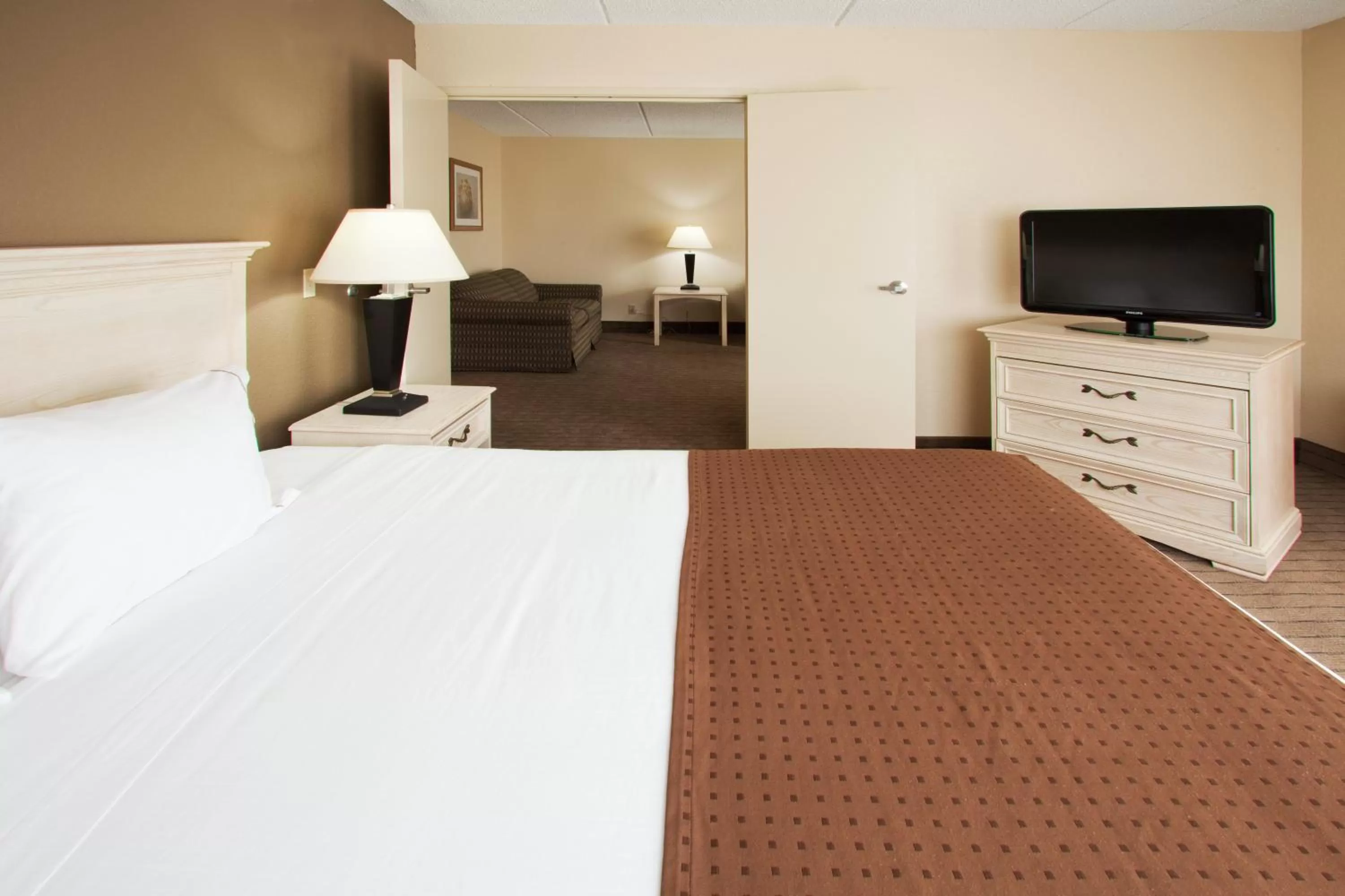 Bedroom, Bed in Holiday Inn Express- North Palm Beach and IHG Hotel