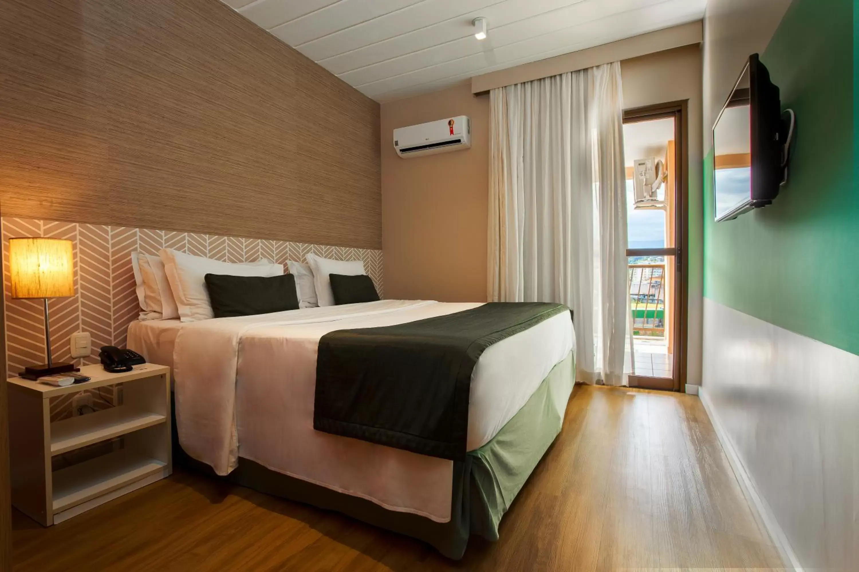 Photo of the whole room, Bed in Mercure Angra dos Reis