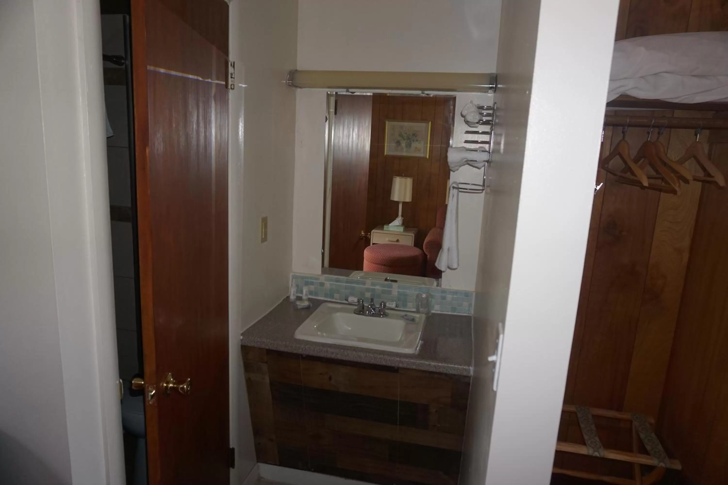 Northern Peaks Motor Inn