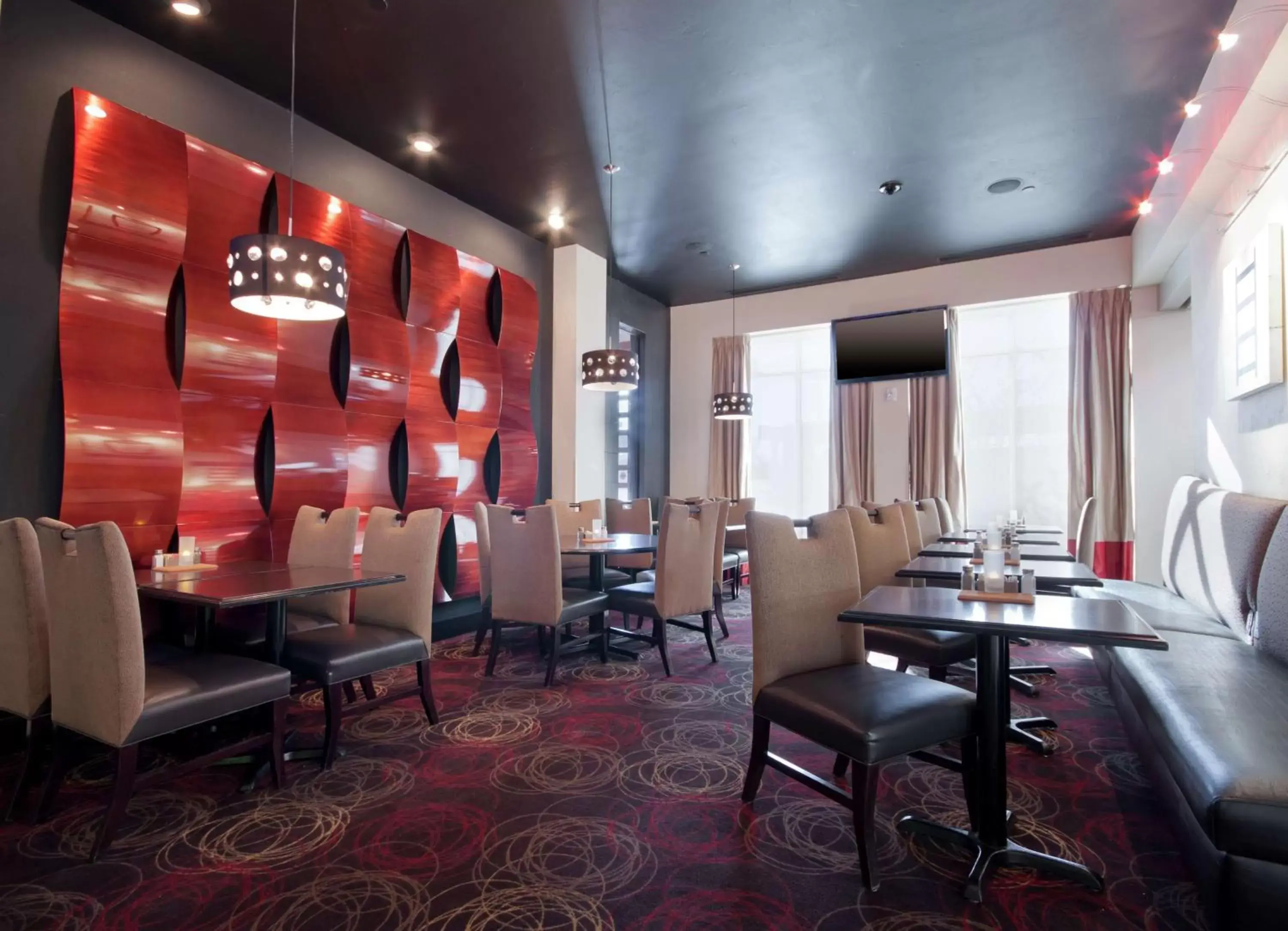 Dining area, Restaurant/Places to Eat in Hilton Garden Inn Oklahoma City Midtown