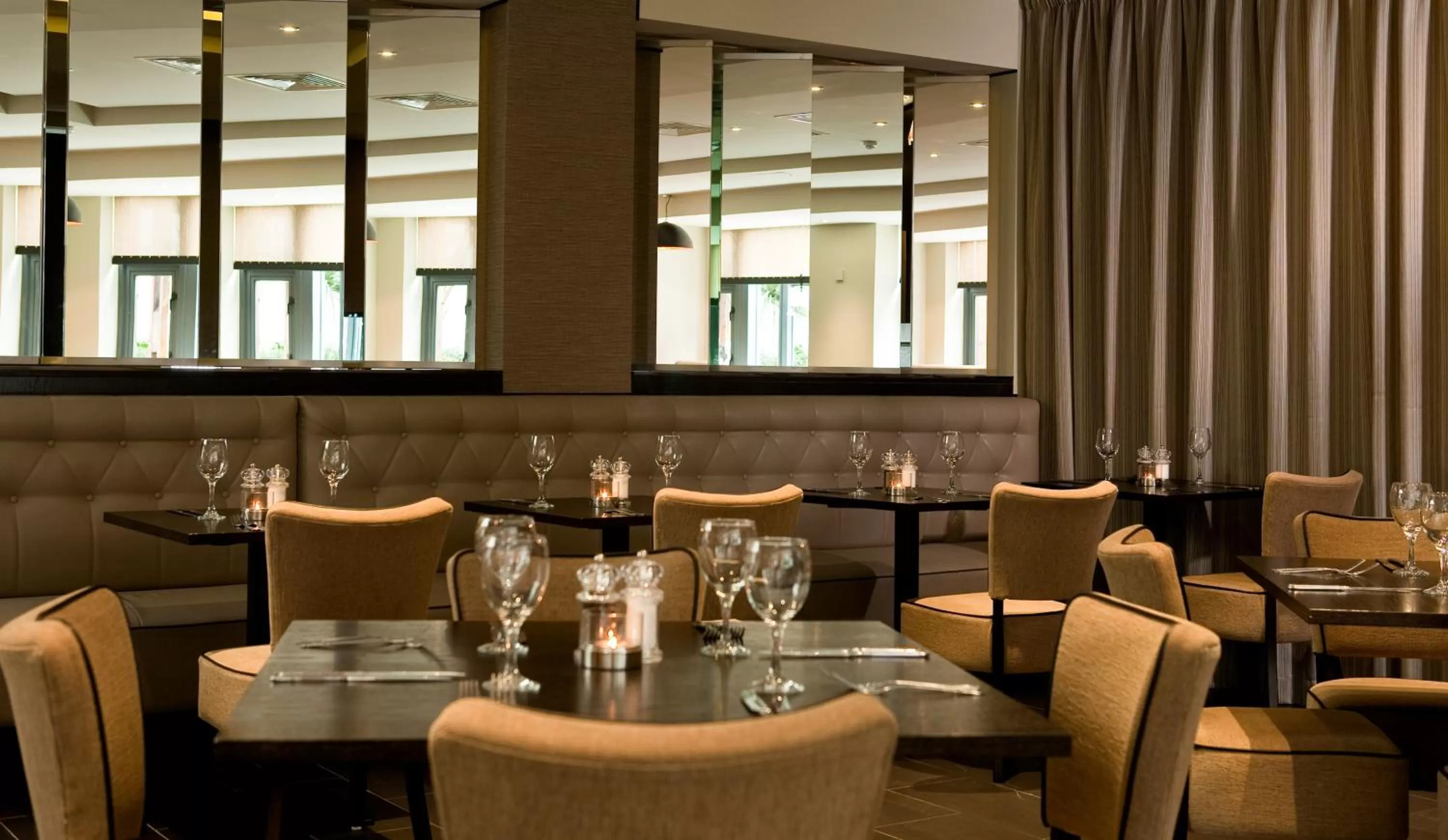 Restaurant/places to eat in Leonardo Hotel Dublin Christchurch