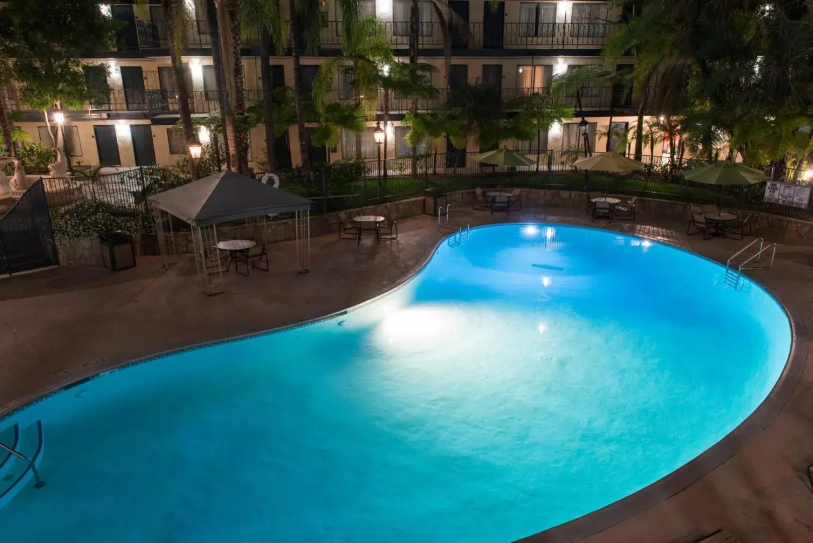Swimming pool, Pool View in Vanllee Hotel