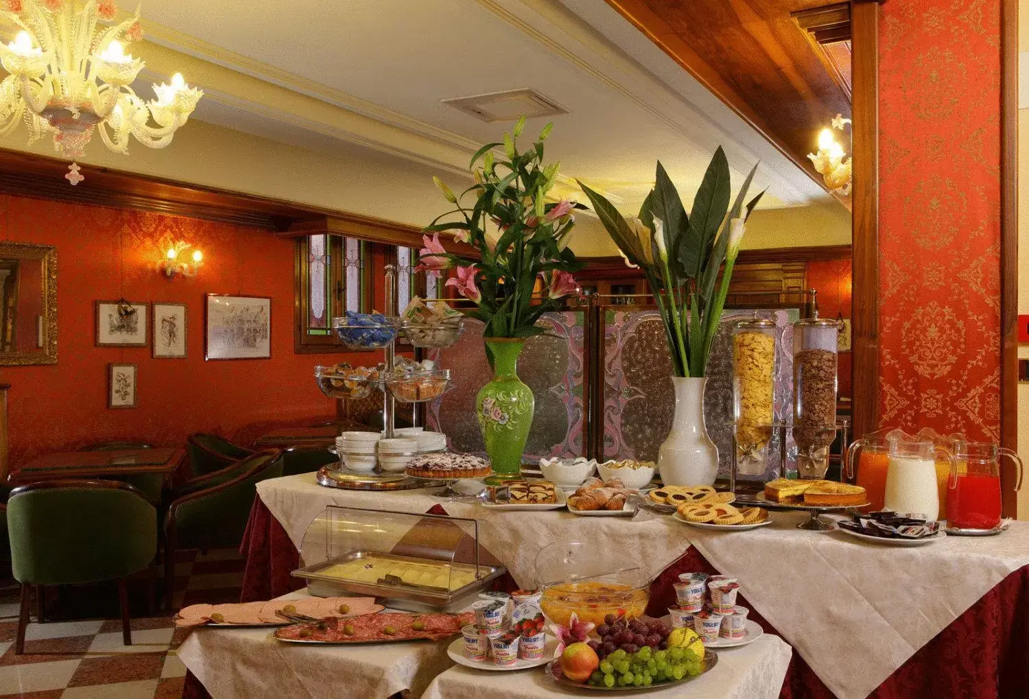 Buffet breakfast in Hotel Castello