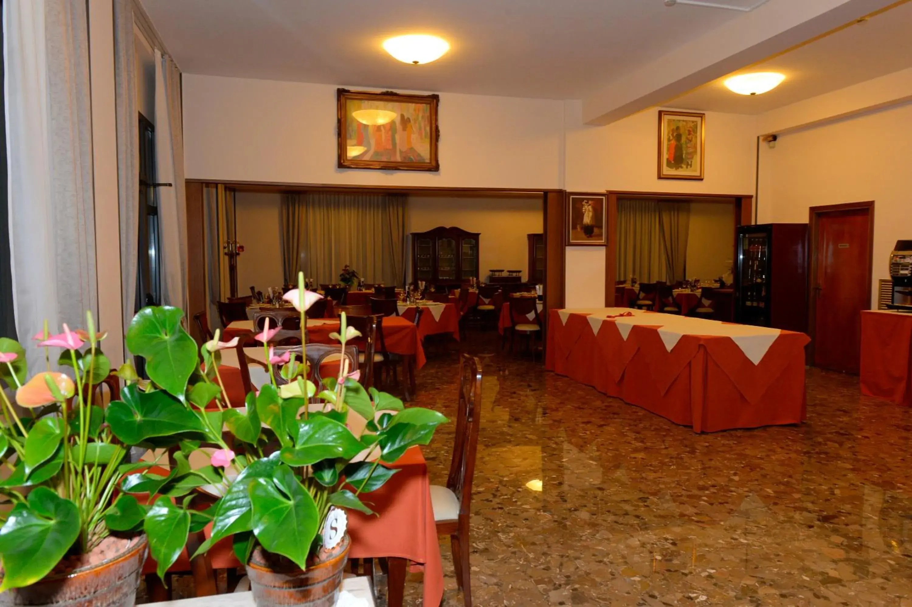 Restaurant/Places to Eat in Hotel San Benedetto