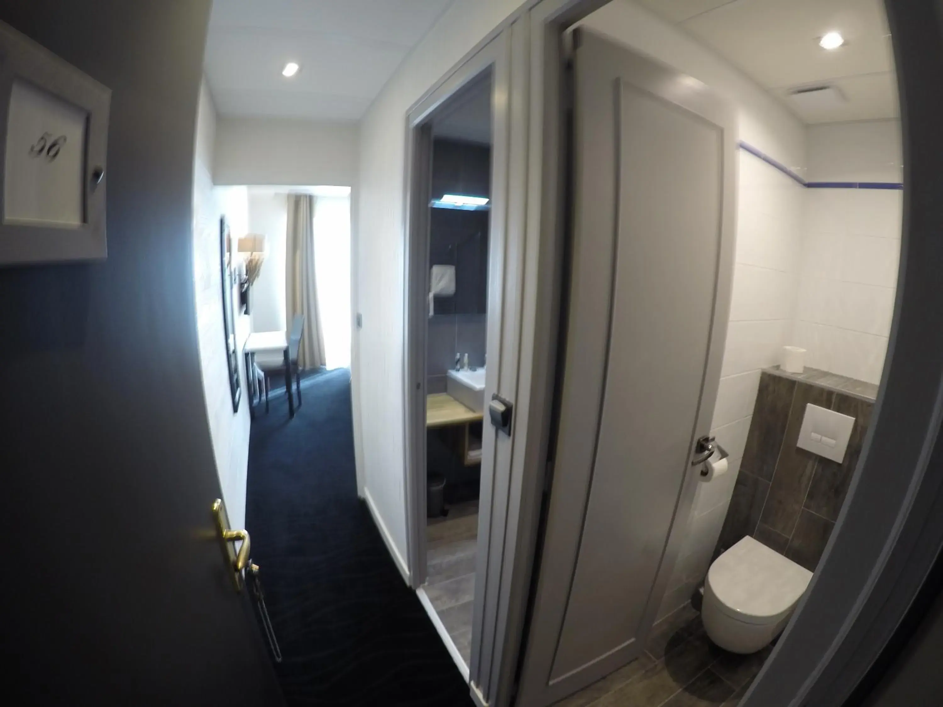 Bathroom in Hotel les Brises