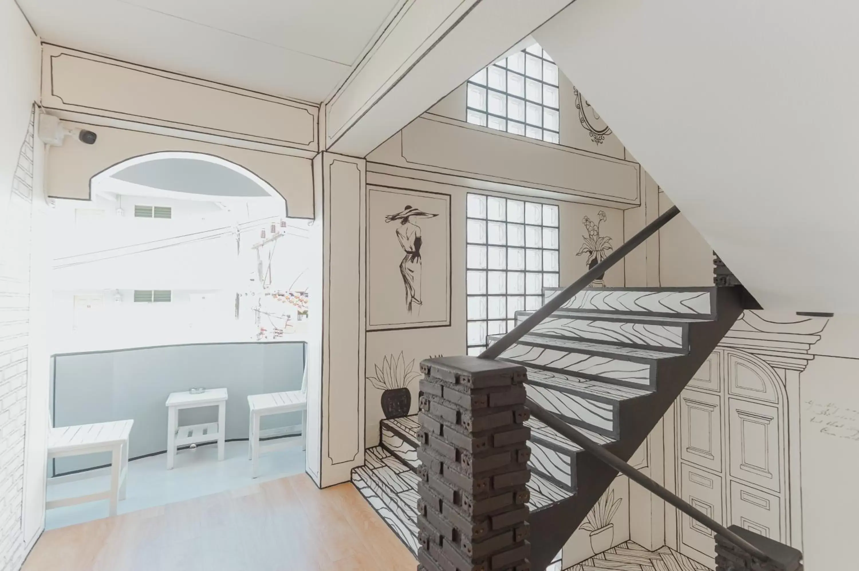 Inner courtyard view in RoomQuest Chiang Mai Tha Phae Inner courtyard view in RoomQuest Chiang Mai Tha Phae