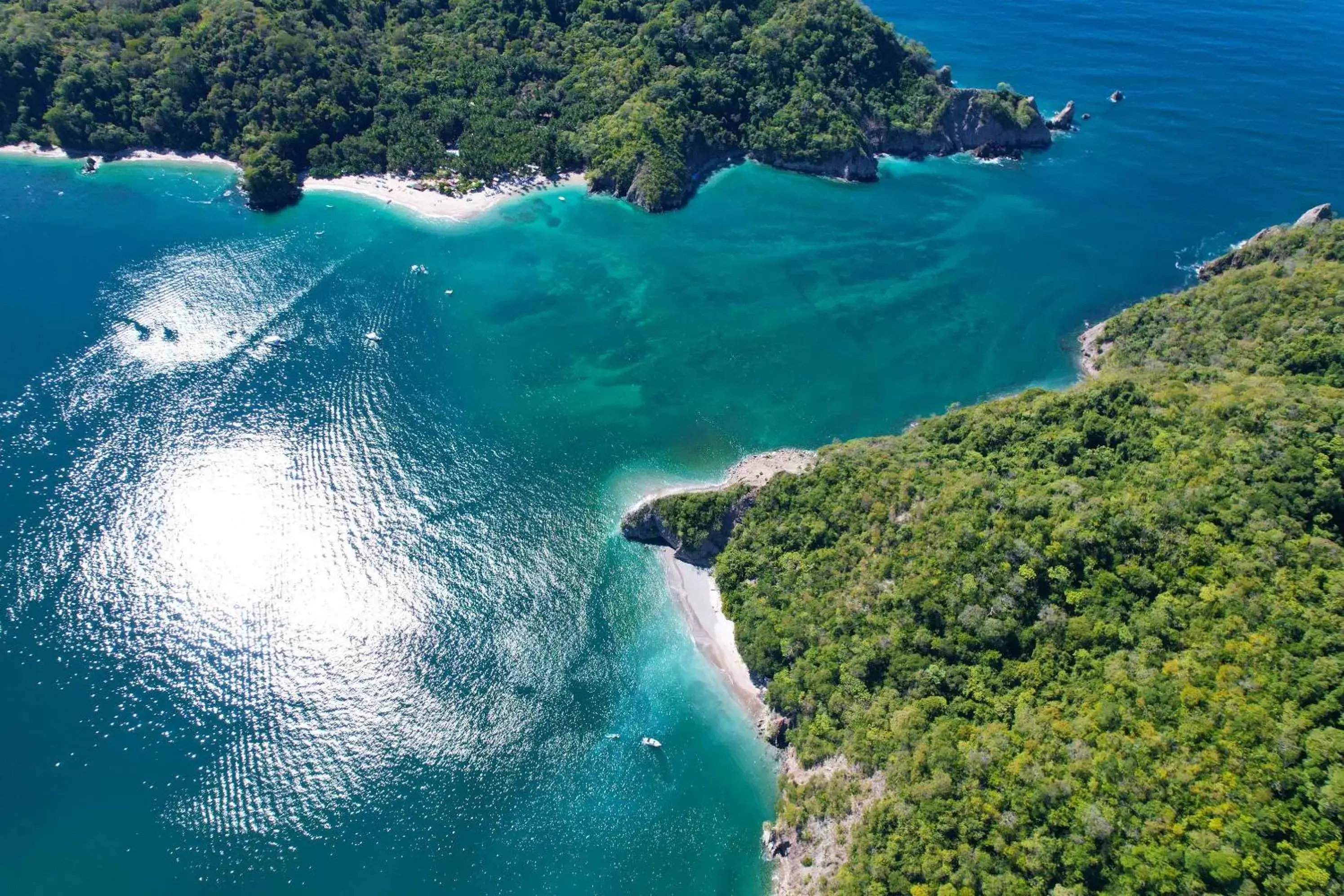 Bird's eye view, Bird's-eye View in Isla Chiquita Glamping Hotel