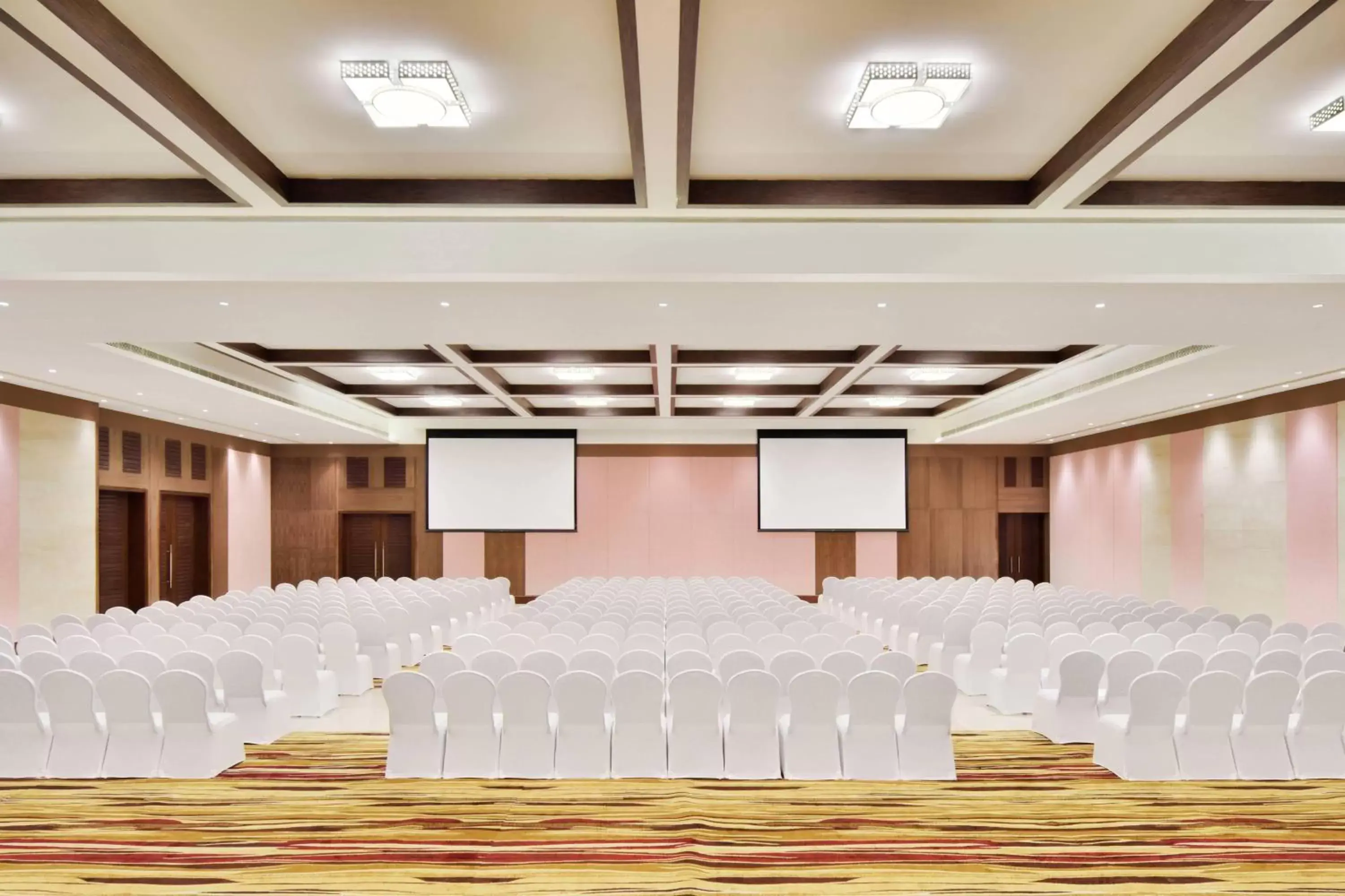 Meeting/conference room in Courtyard by Marriott Madurai
