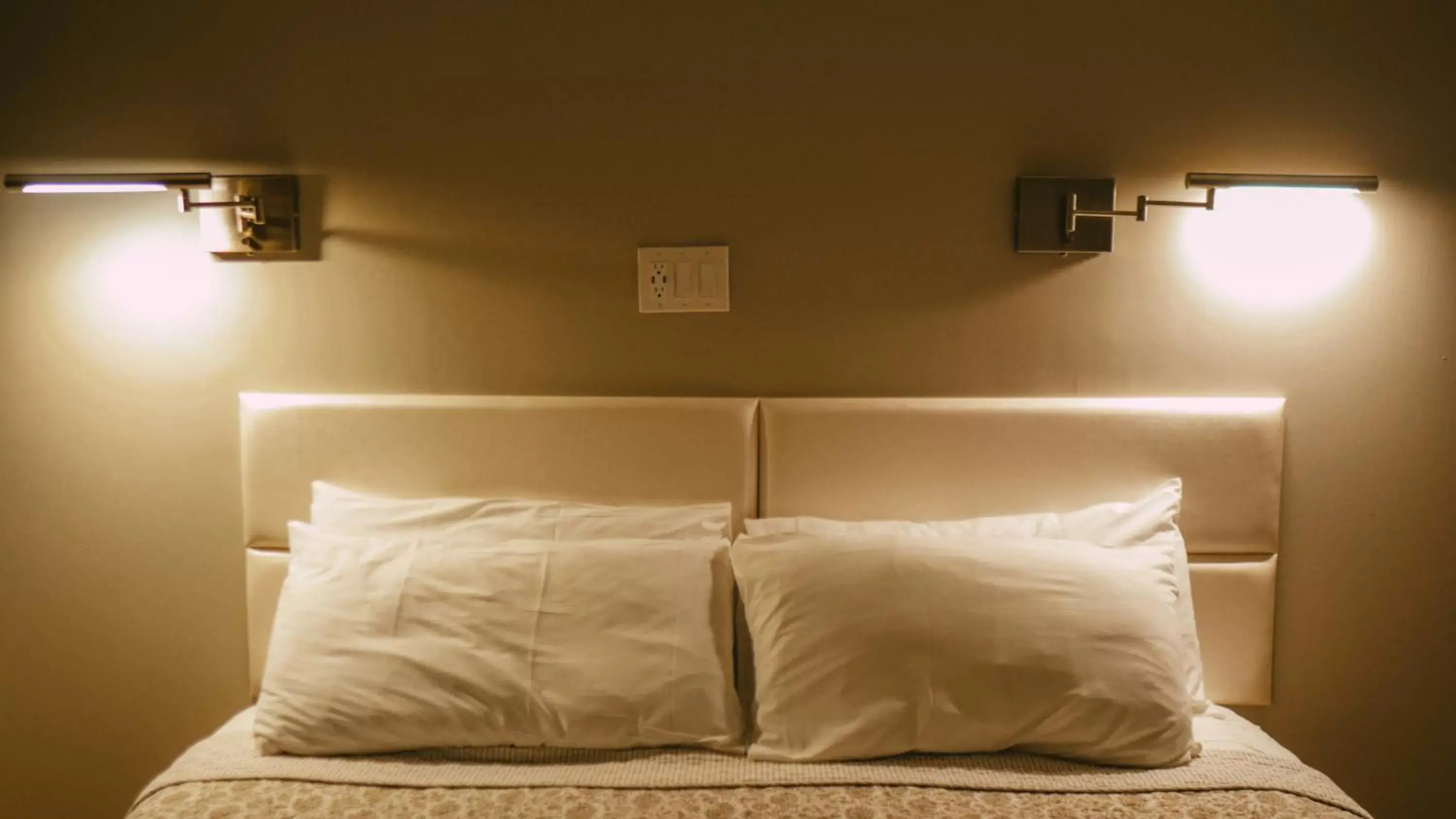 Bed in The Atlantic Motel