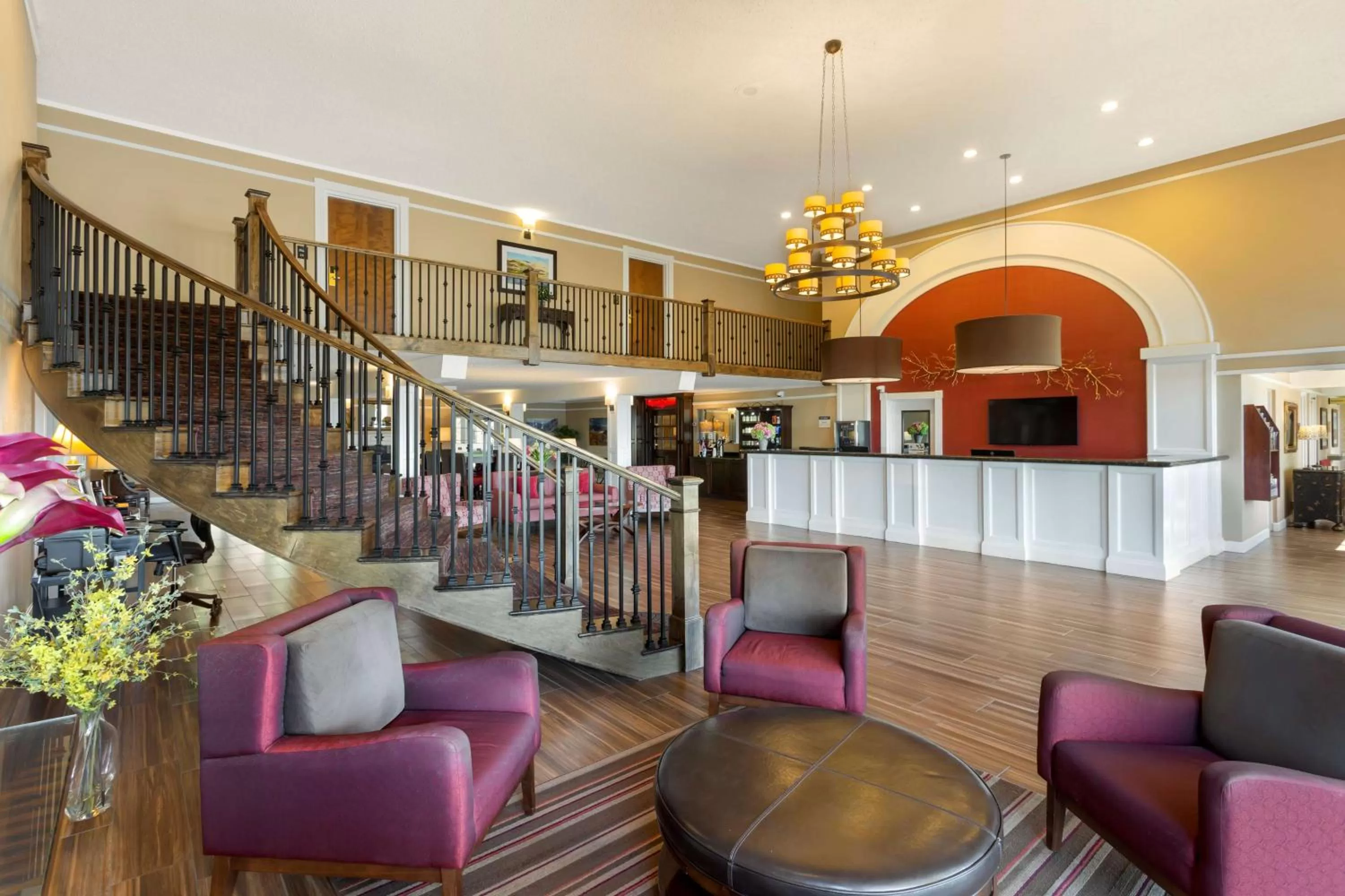Lobby or reception in Best Western Plus Burley Inn & Convention Center