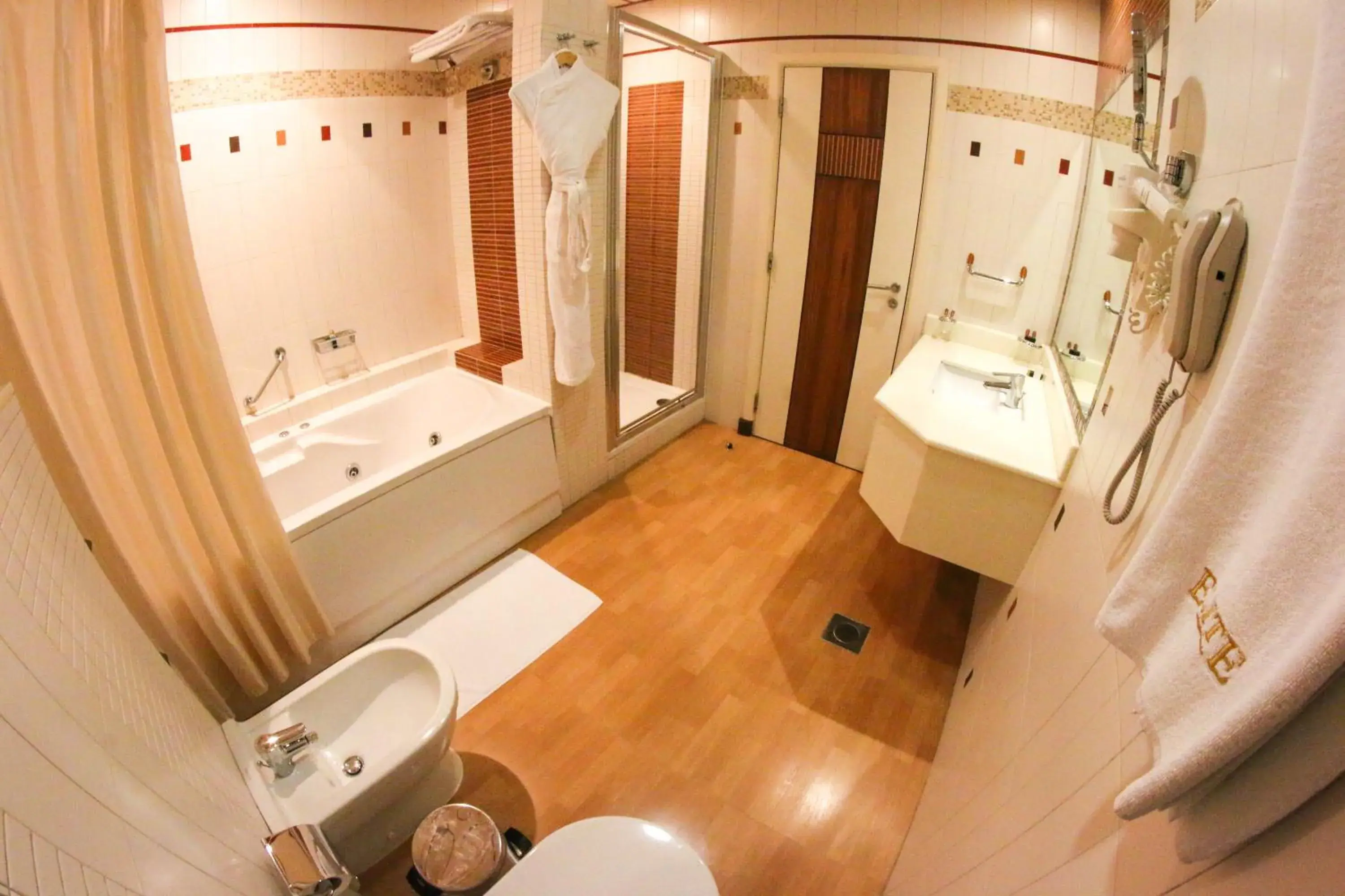 Bathroom in Elite Grande Hotel