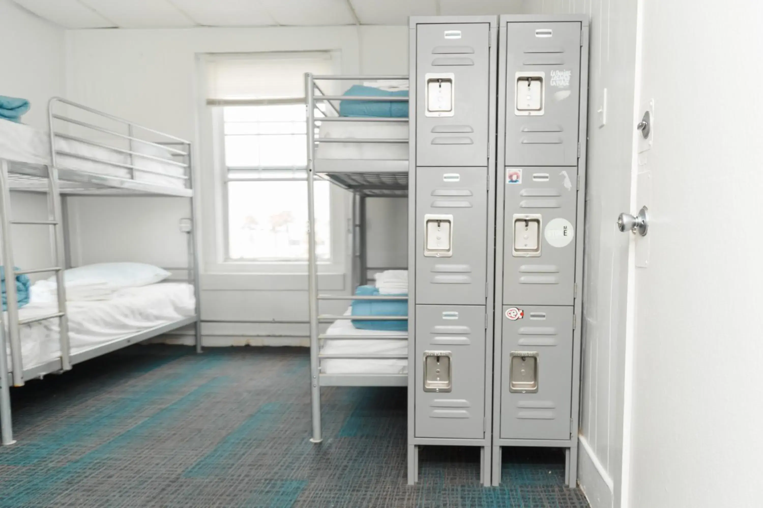 Bedroom, Bunk Bed in ITH Surf City Hostel Hermosa Beach Bedroom, Bunk Bed in ITH Surf City Hostel Hermosa Beach