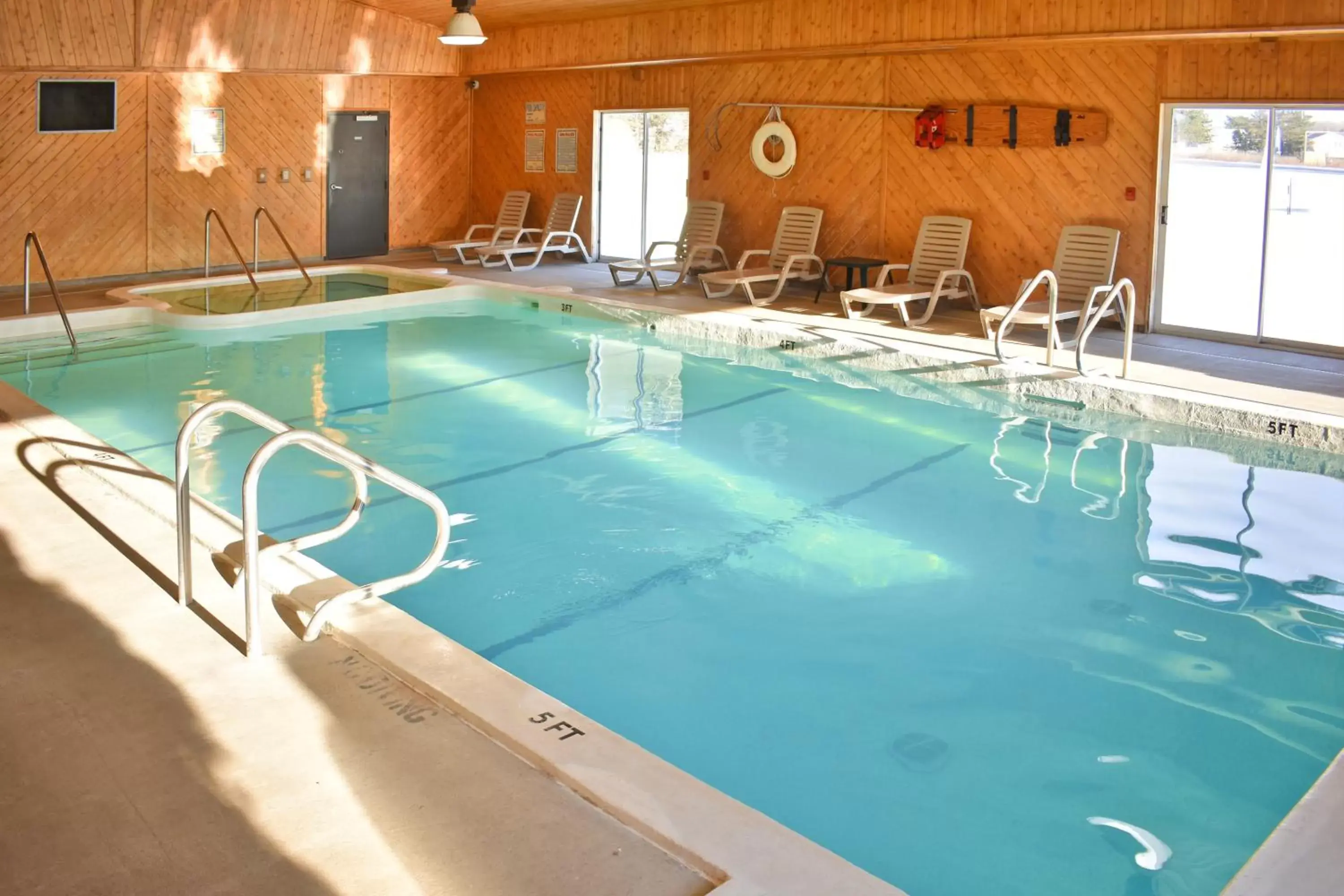Swimming Pool in Americas Best Value Inn & Suites - Tahquamenon Country