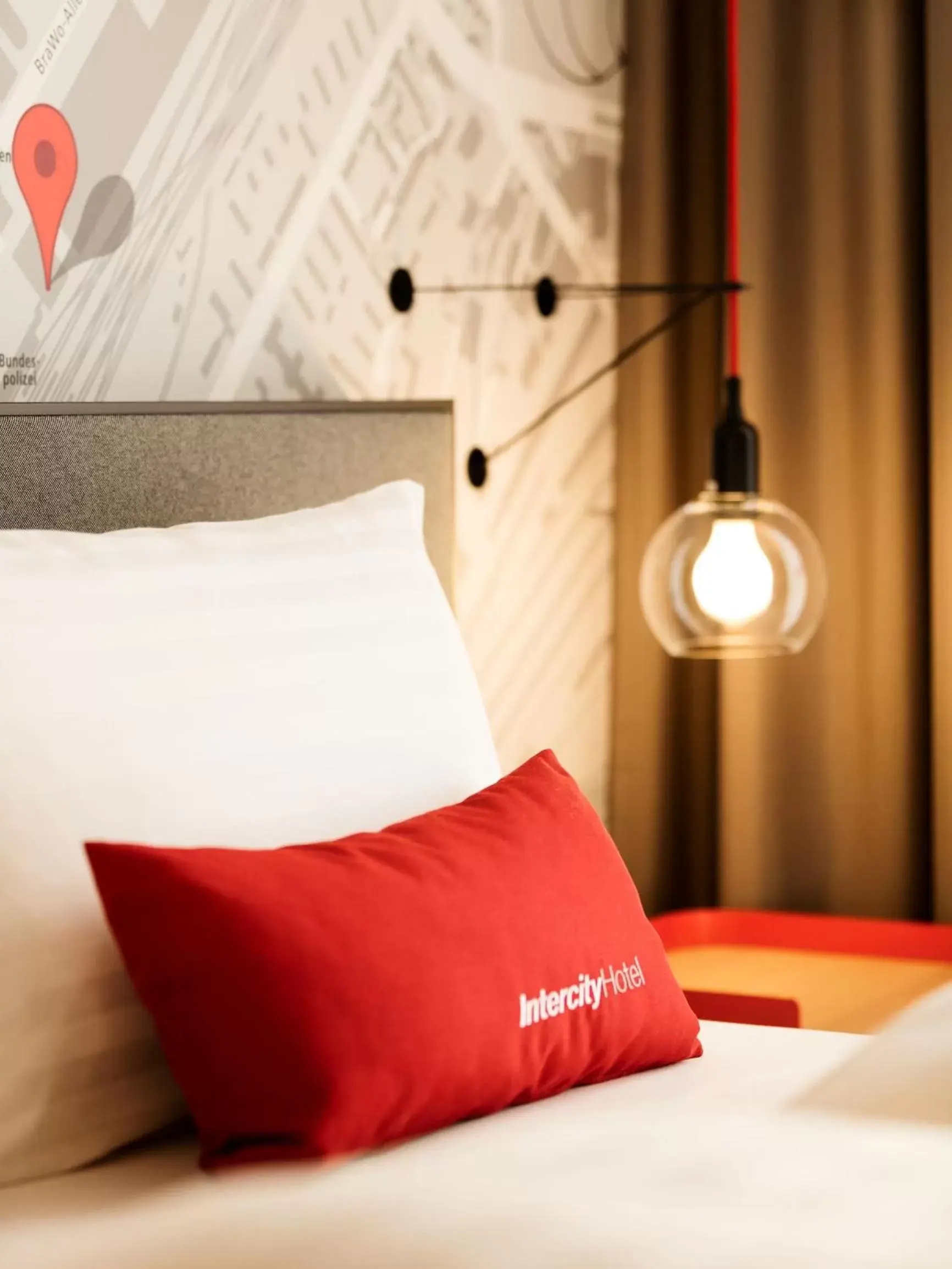 Bedroom, Bed in IntercityHotel Graz