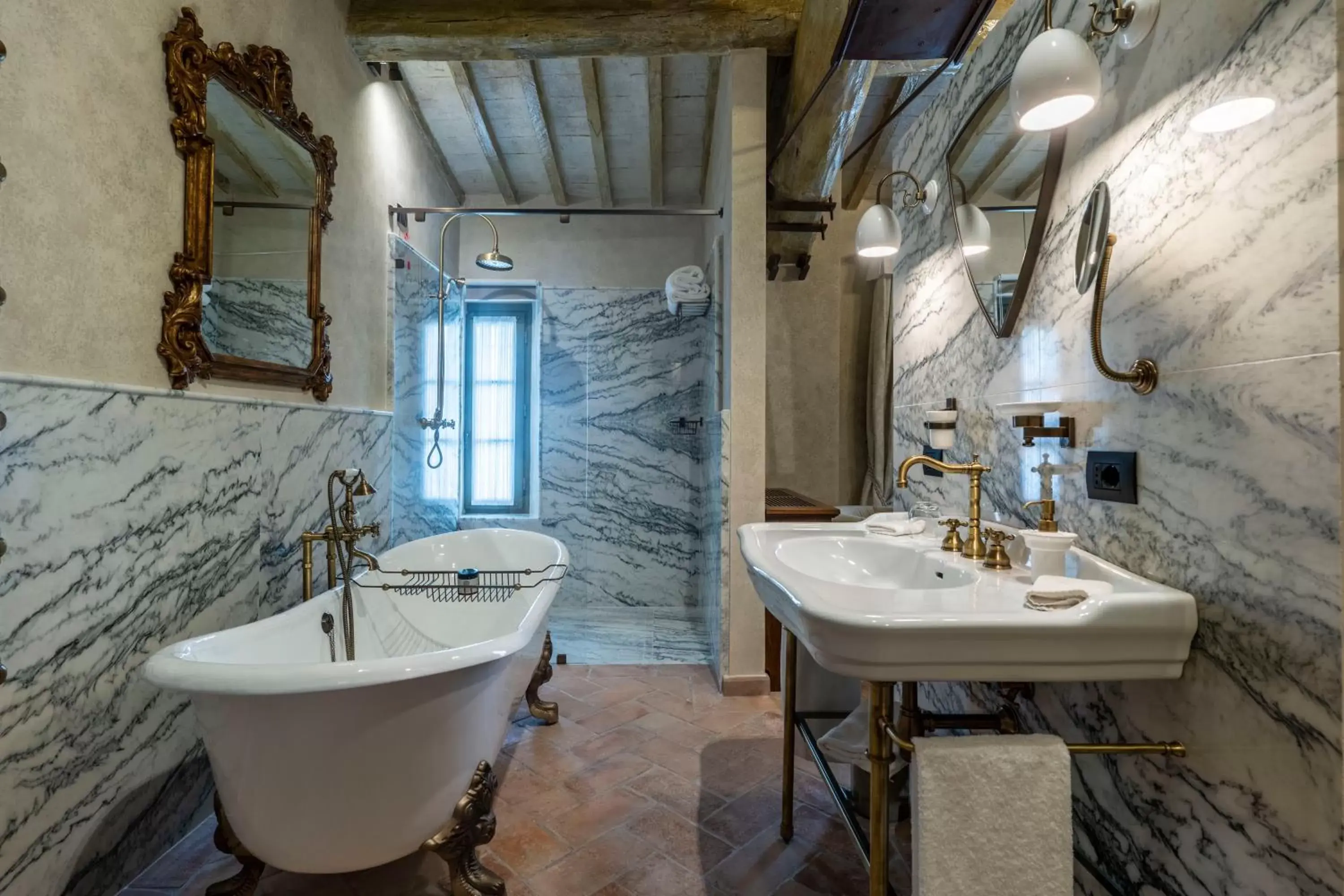 Bathroom in Villa Petriolo