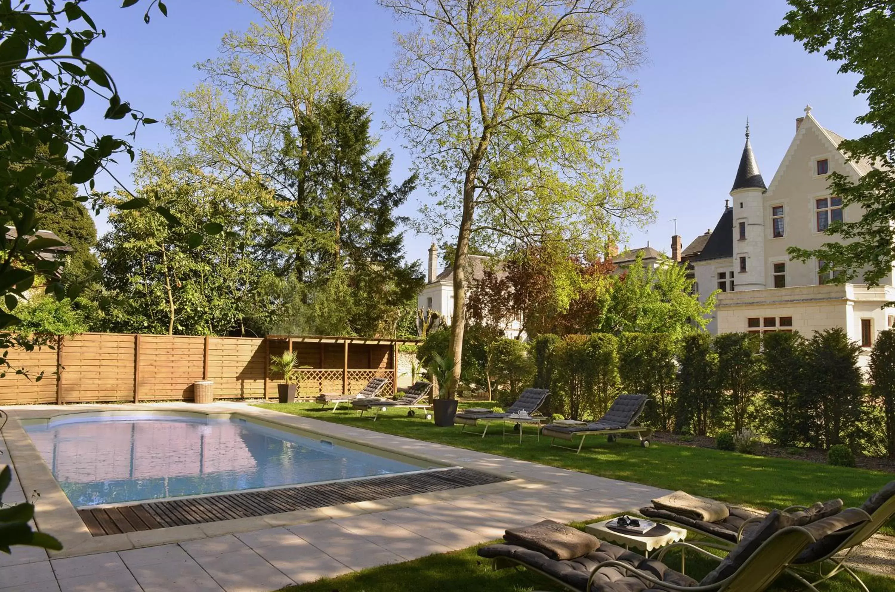 Swimming Pool in Le Manoir Saint Thomas