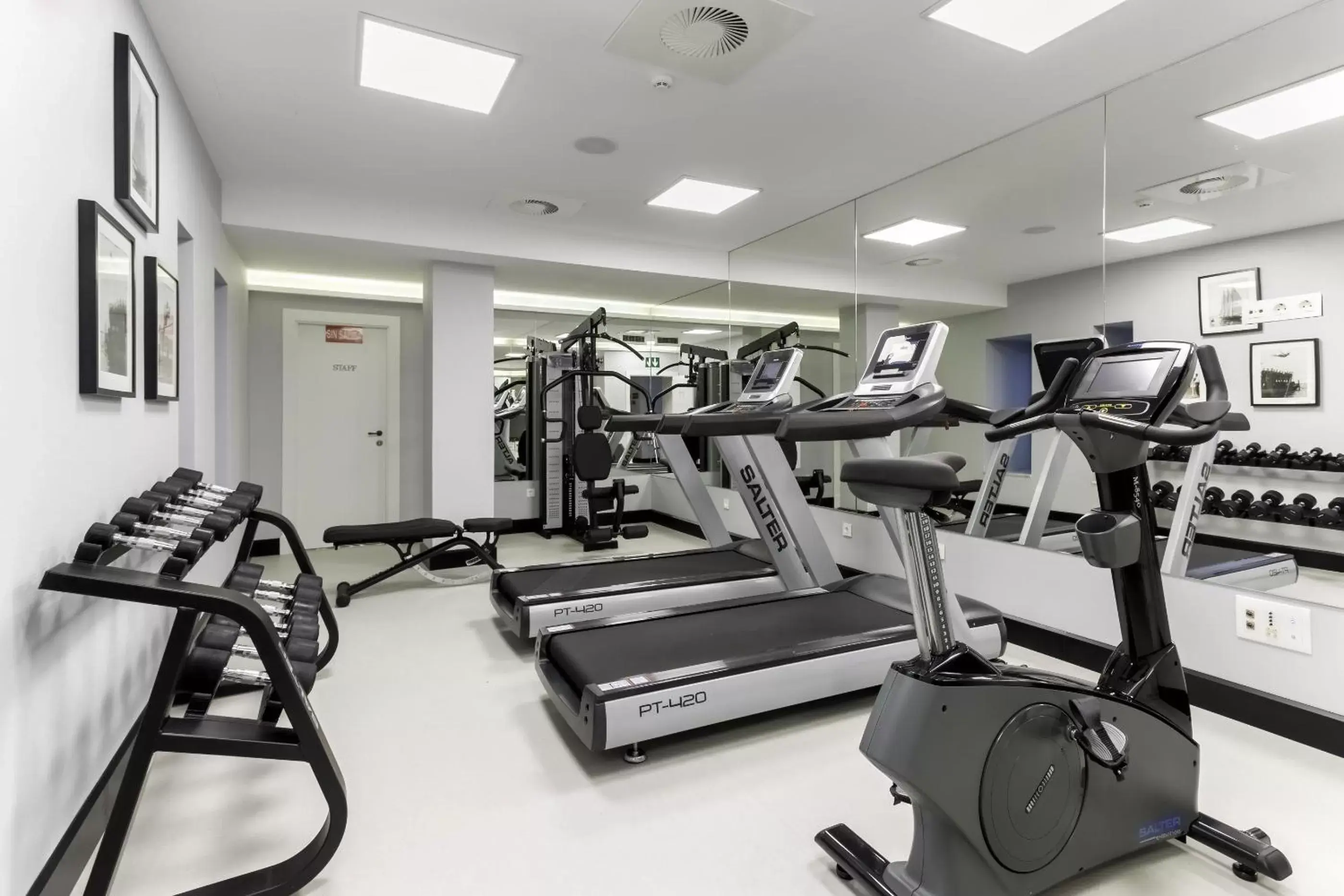 Fitness centre/facilities, Fitness Center/Facilities in Room Mate Valeria