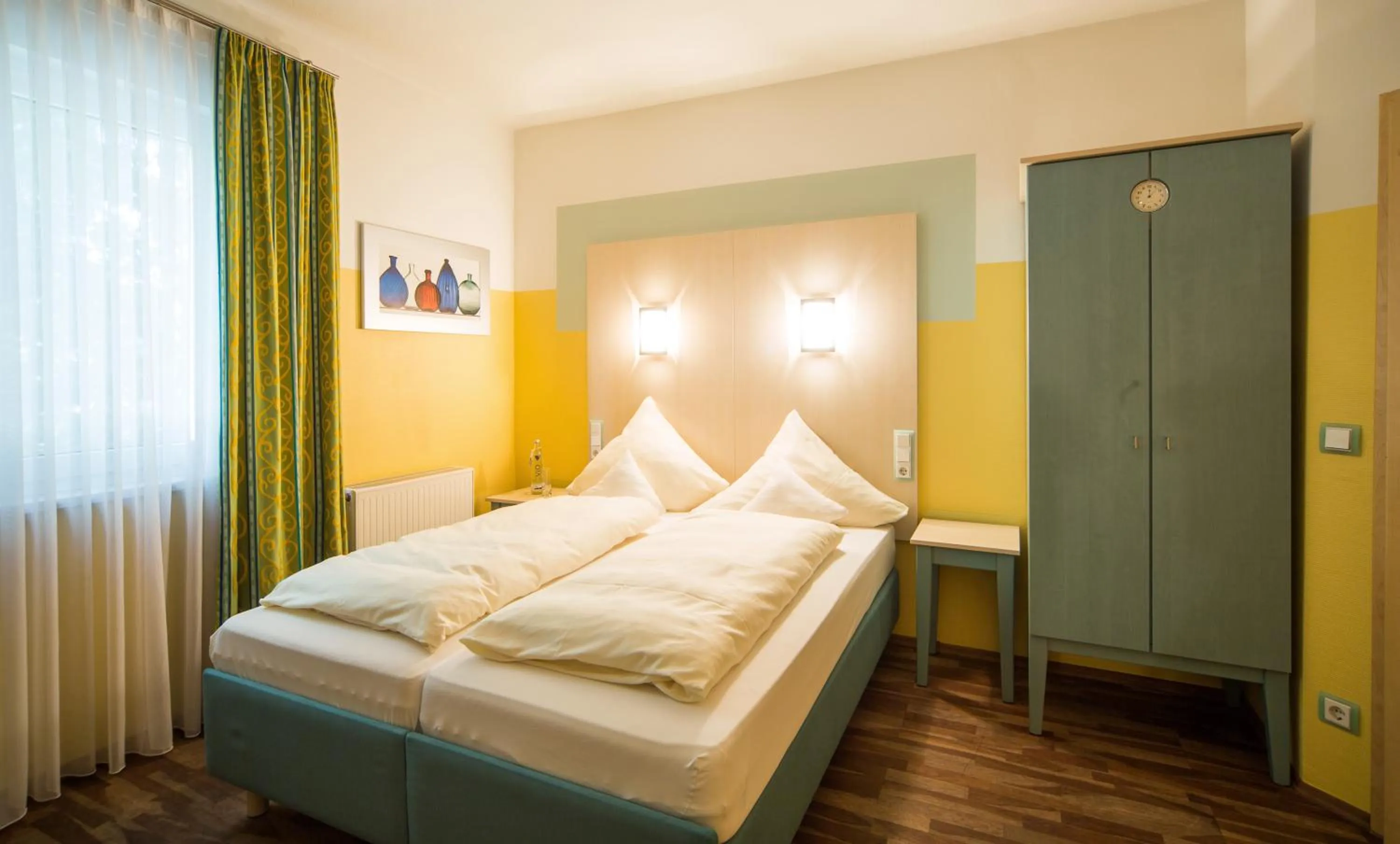 Bed in Ambient Hotel am Europakanal