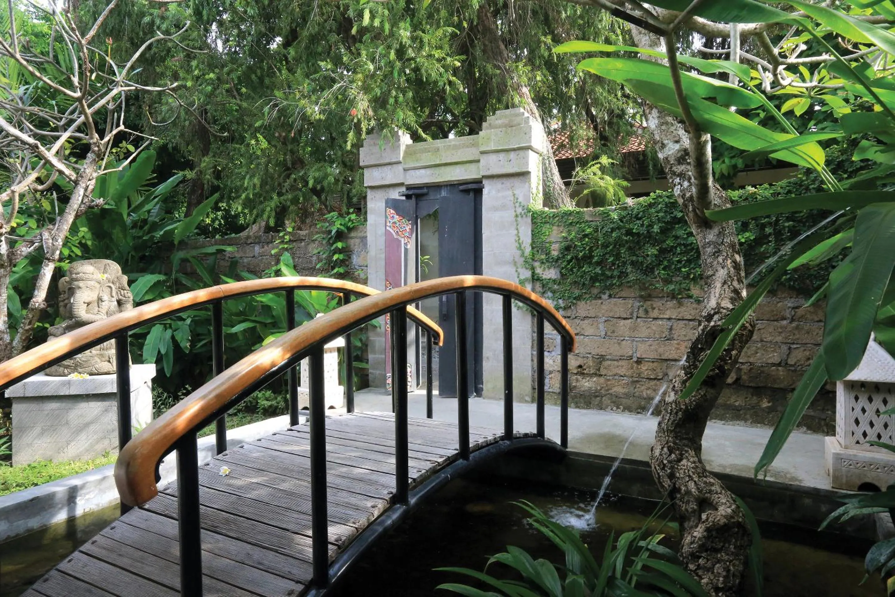 Day in The Pavilions Bali