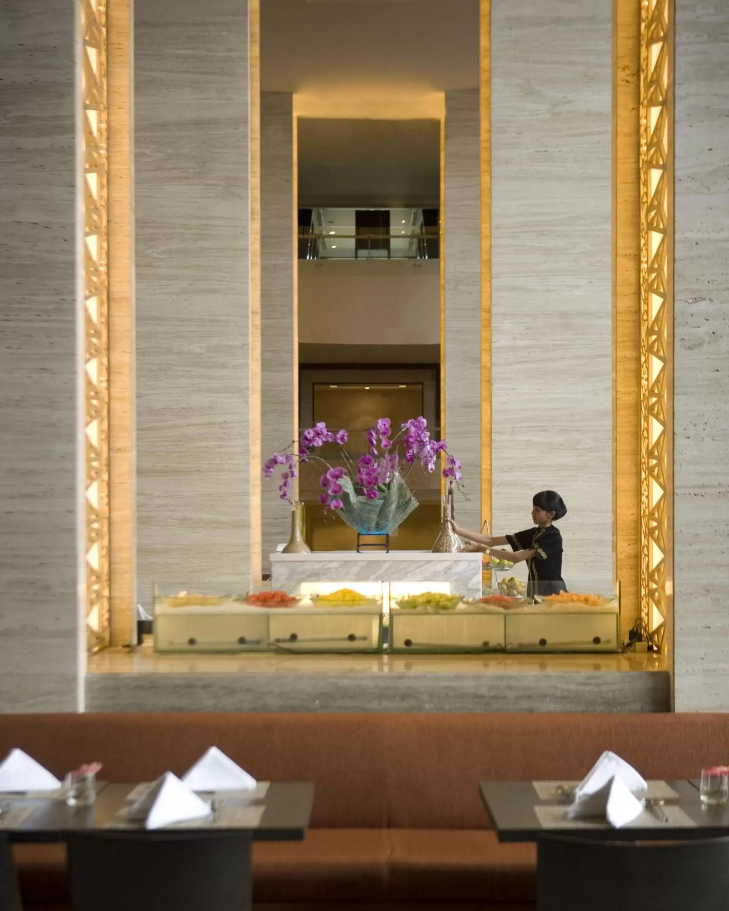 Restaurant/places to eat in Hotel Santika Premiere Slipi Jakarta