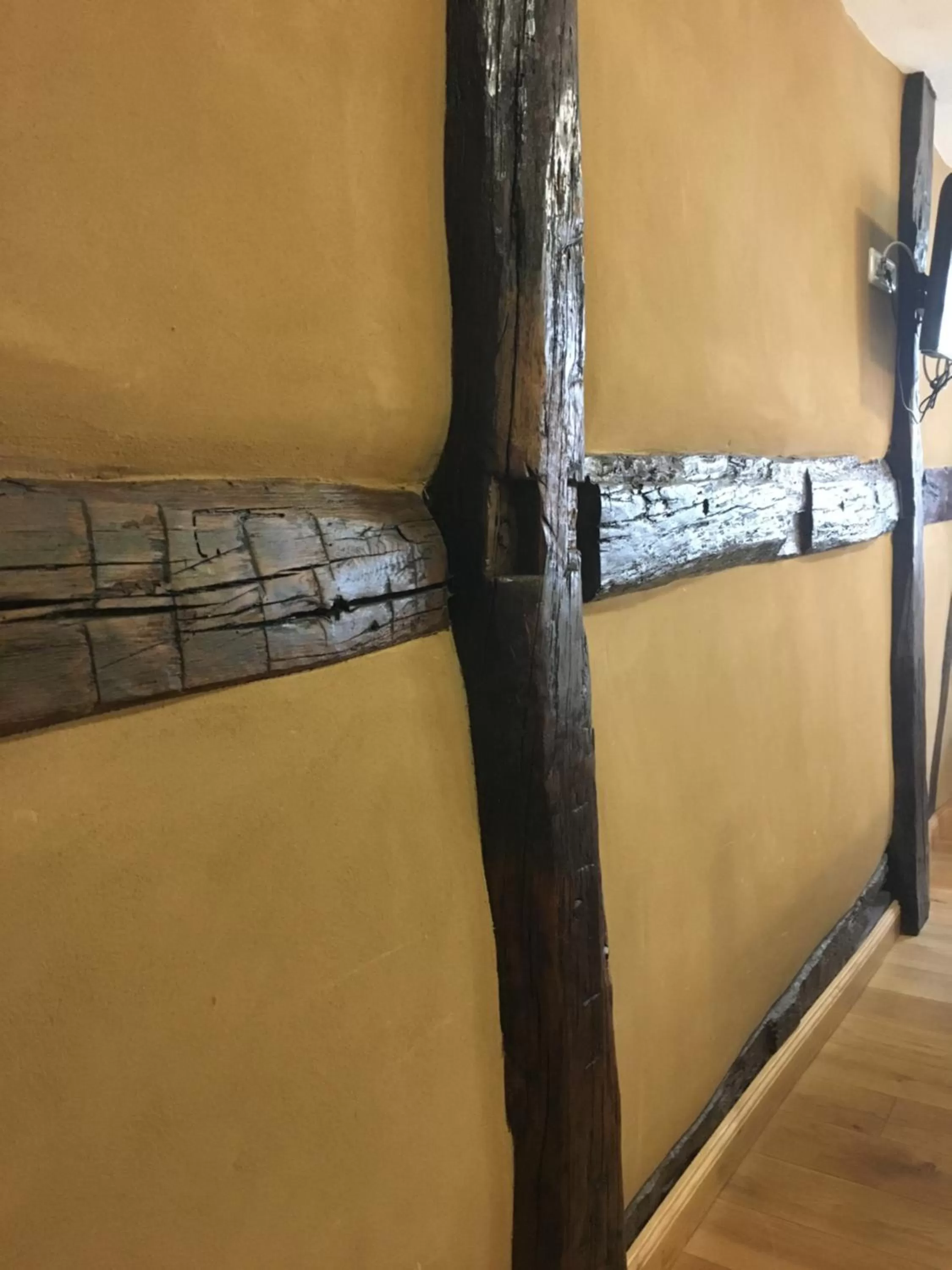 Decorative detail in Fachwerk-Hotel Eisenbart