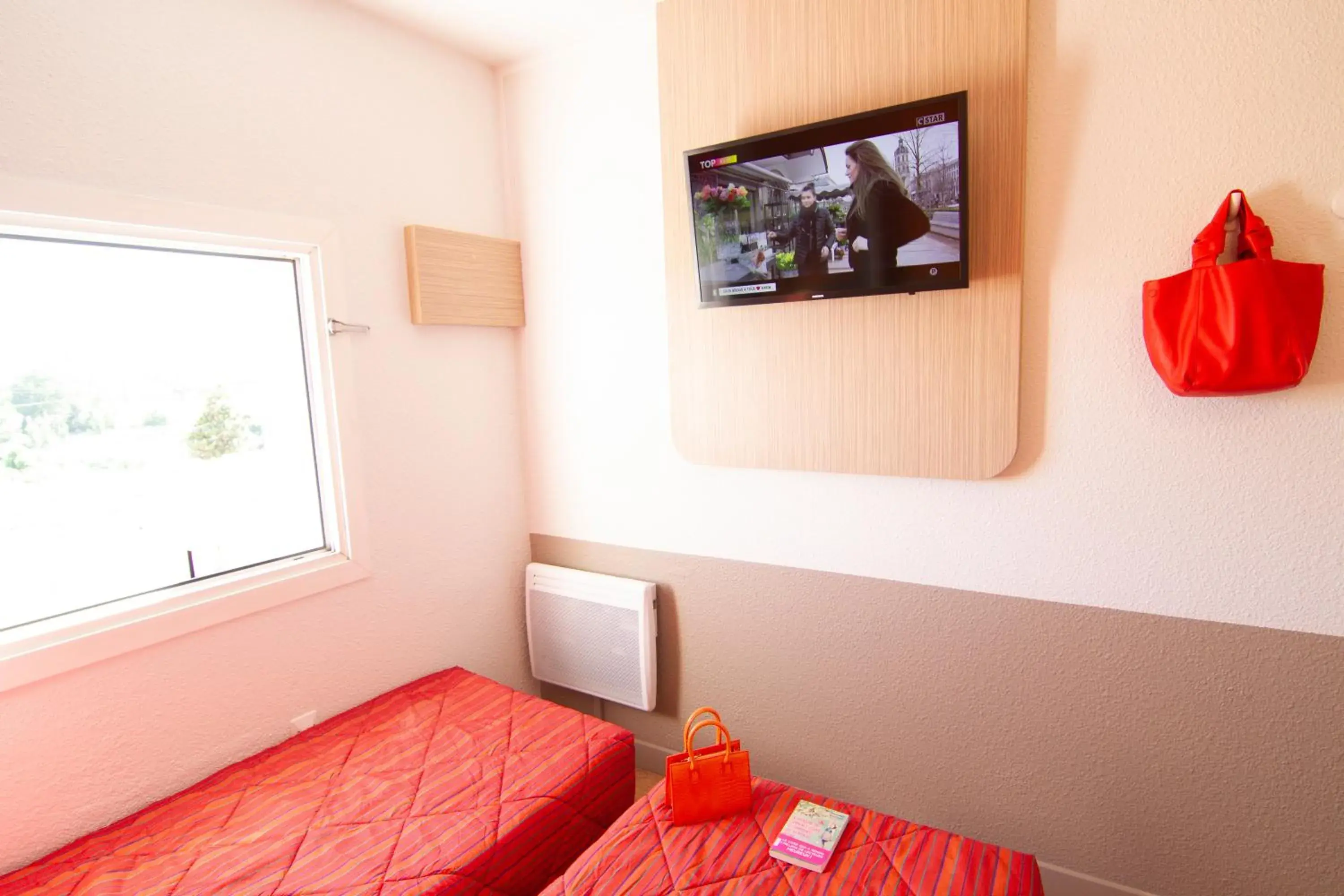 TV and multimedia, Bed in Premiere Classe Thionville - Yutz