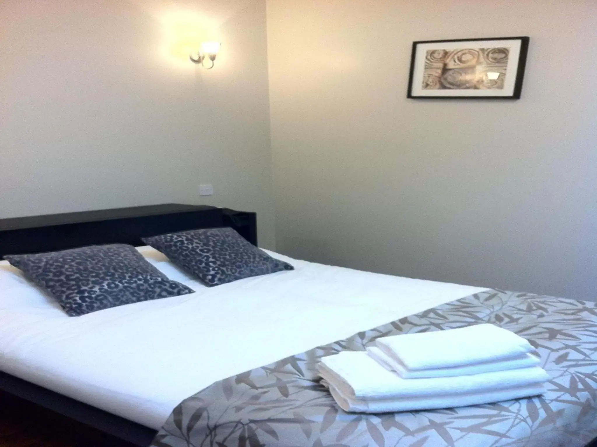 Bedroom, Bed in Lyall Apartment Hotel