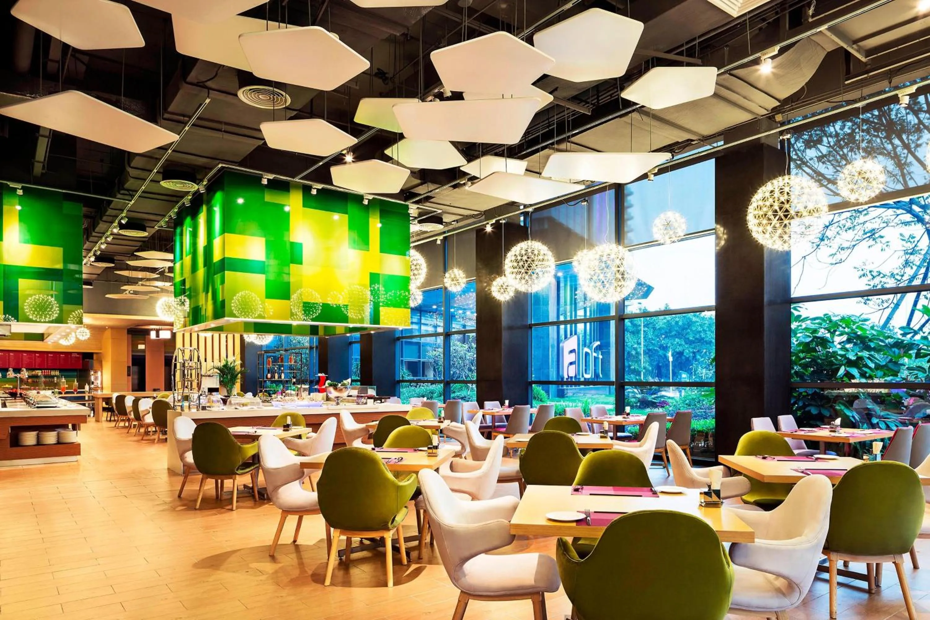 Restaurant/places to eat in Aloft Guangzhou University Park