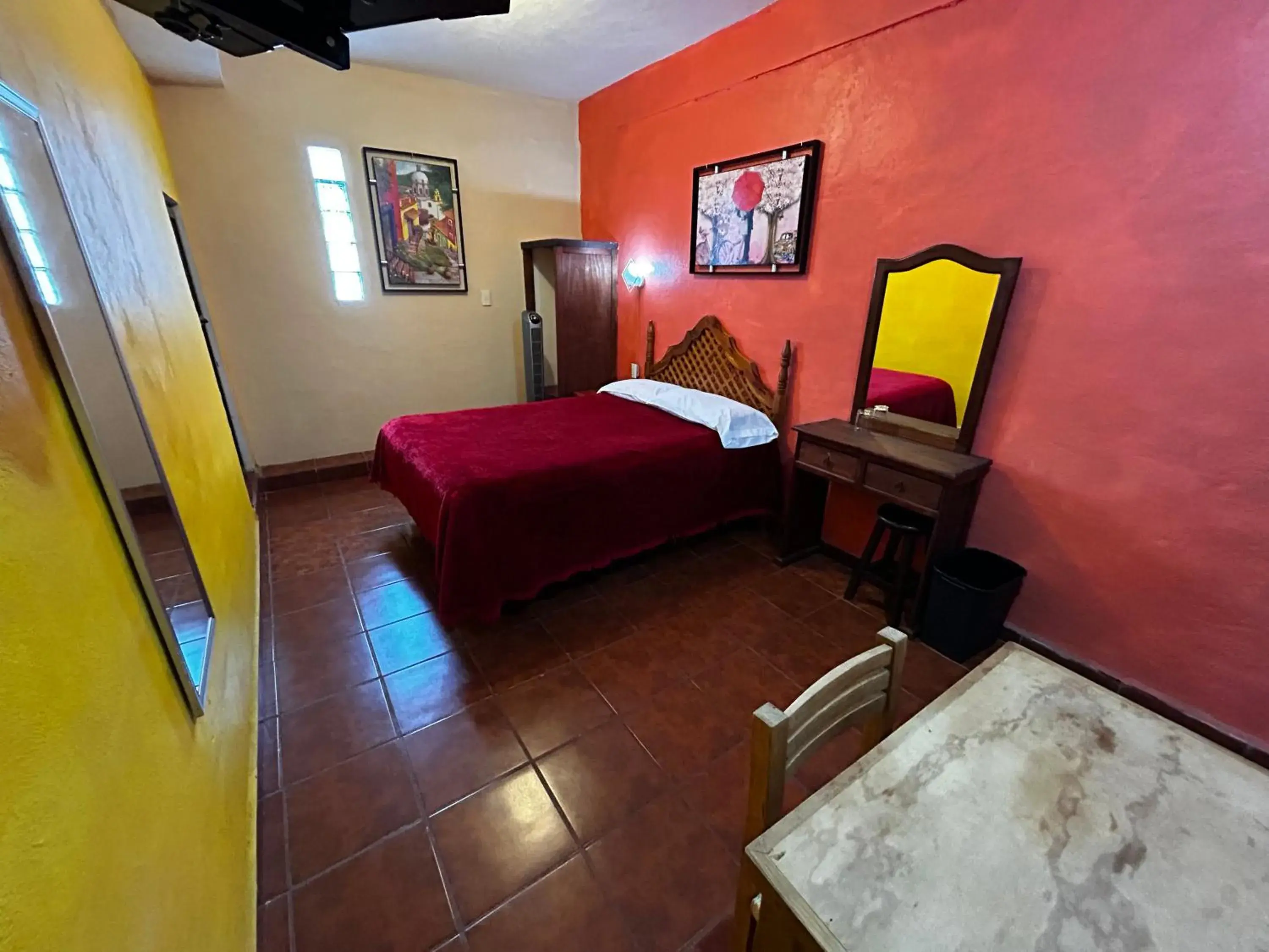 Photo of the whole room, Bed in Posada Temazcal Santo Domingo