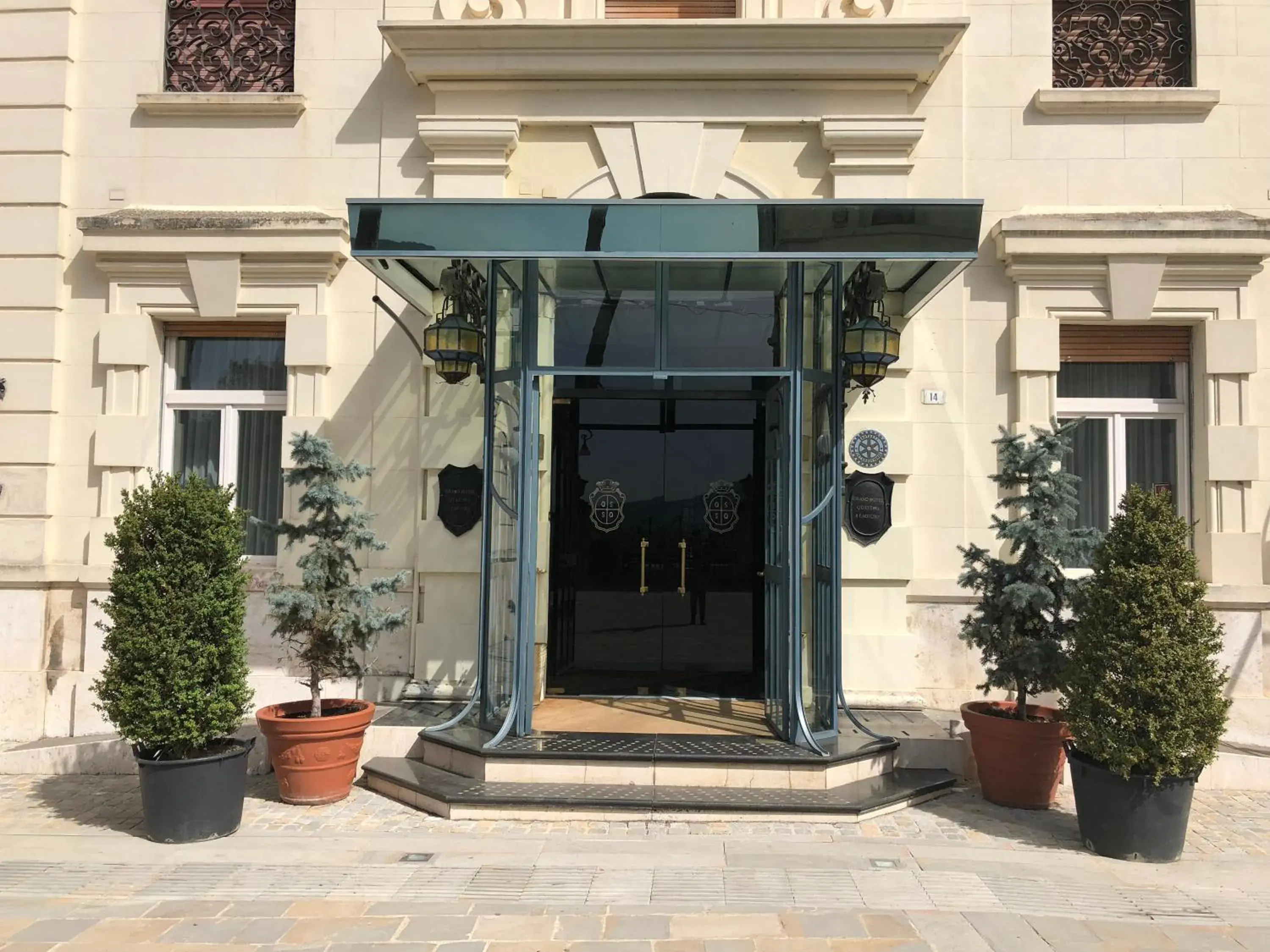 Facade/entrance in Grande Albergo Quattro Stagioni