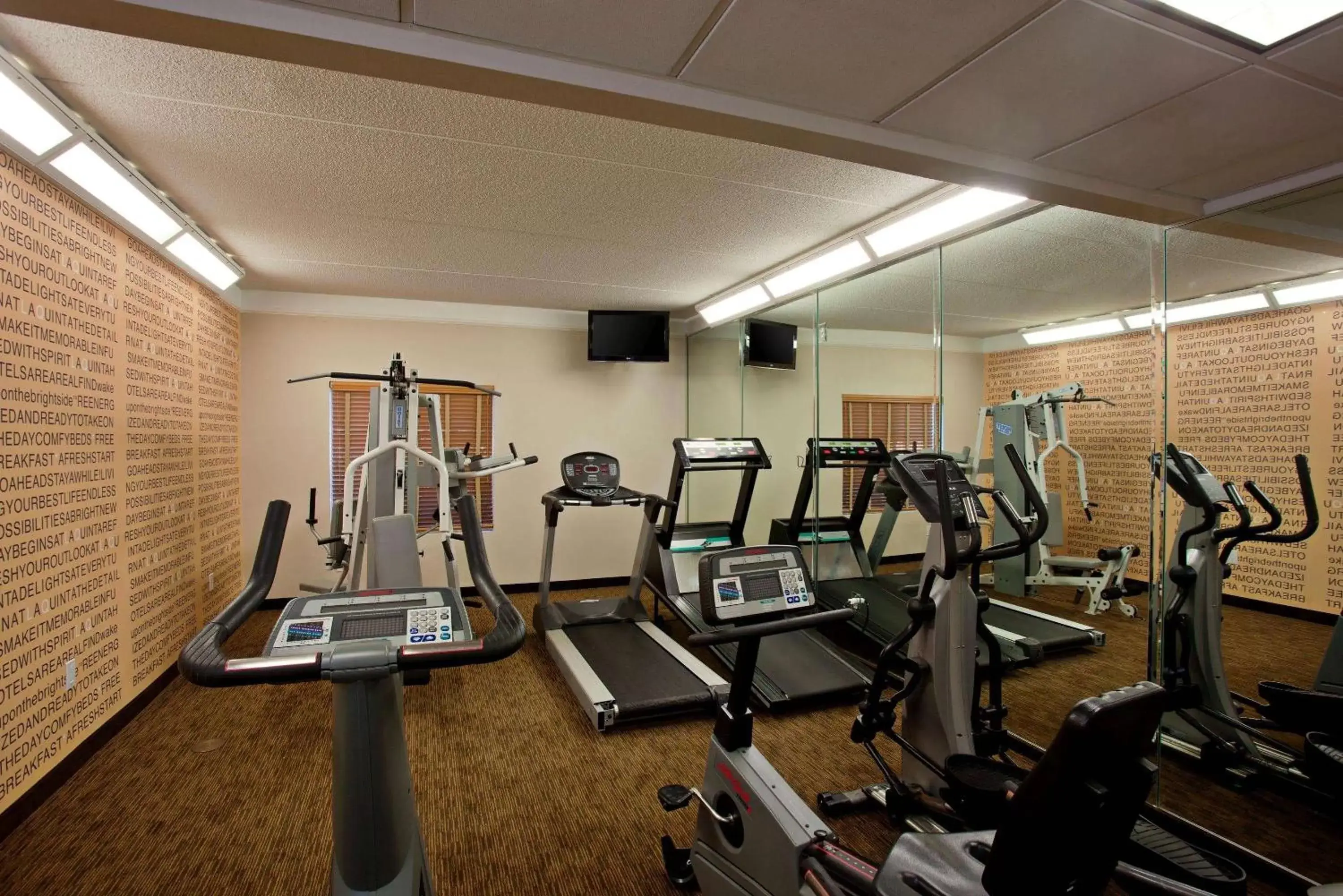 Fitness centre/facilities, Fitness Center/Facilities in La Quinta by Wyndham Greensboro NC
