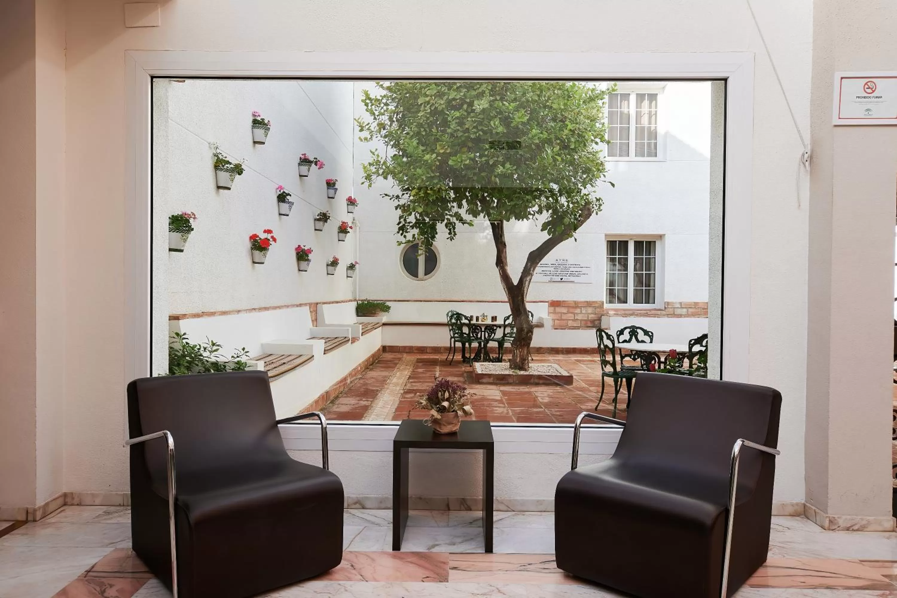 Patio in Crisol Jardines de Córdoba