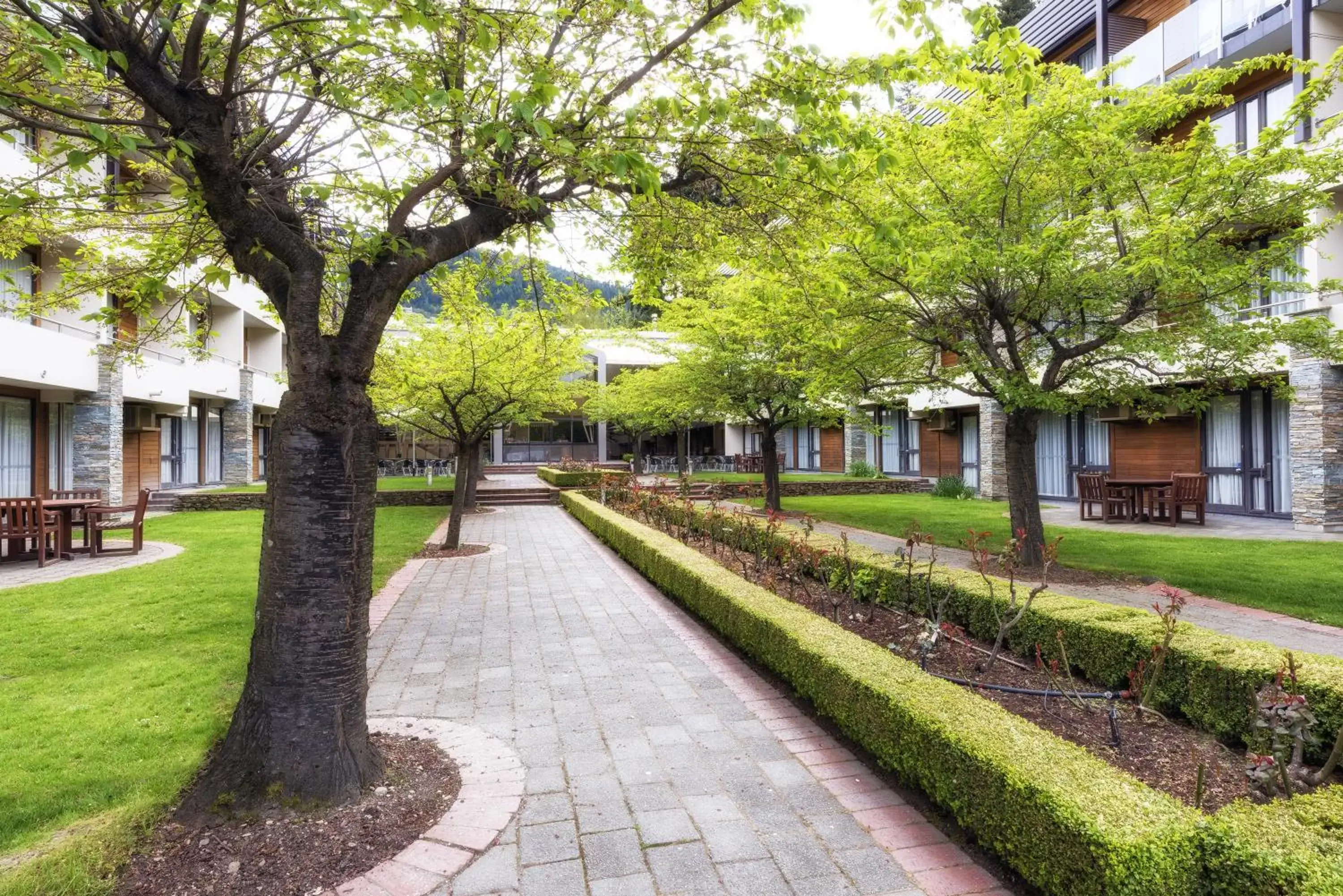 Property building, Garden in Novotel Queenstown Lakeside