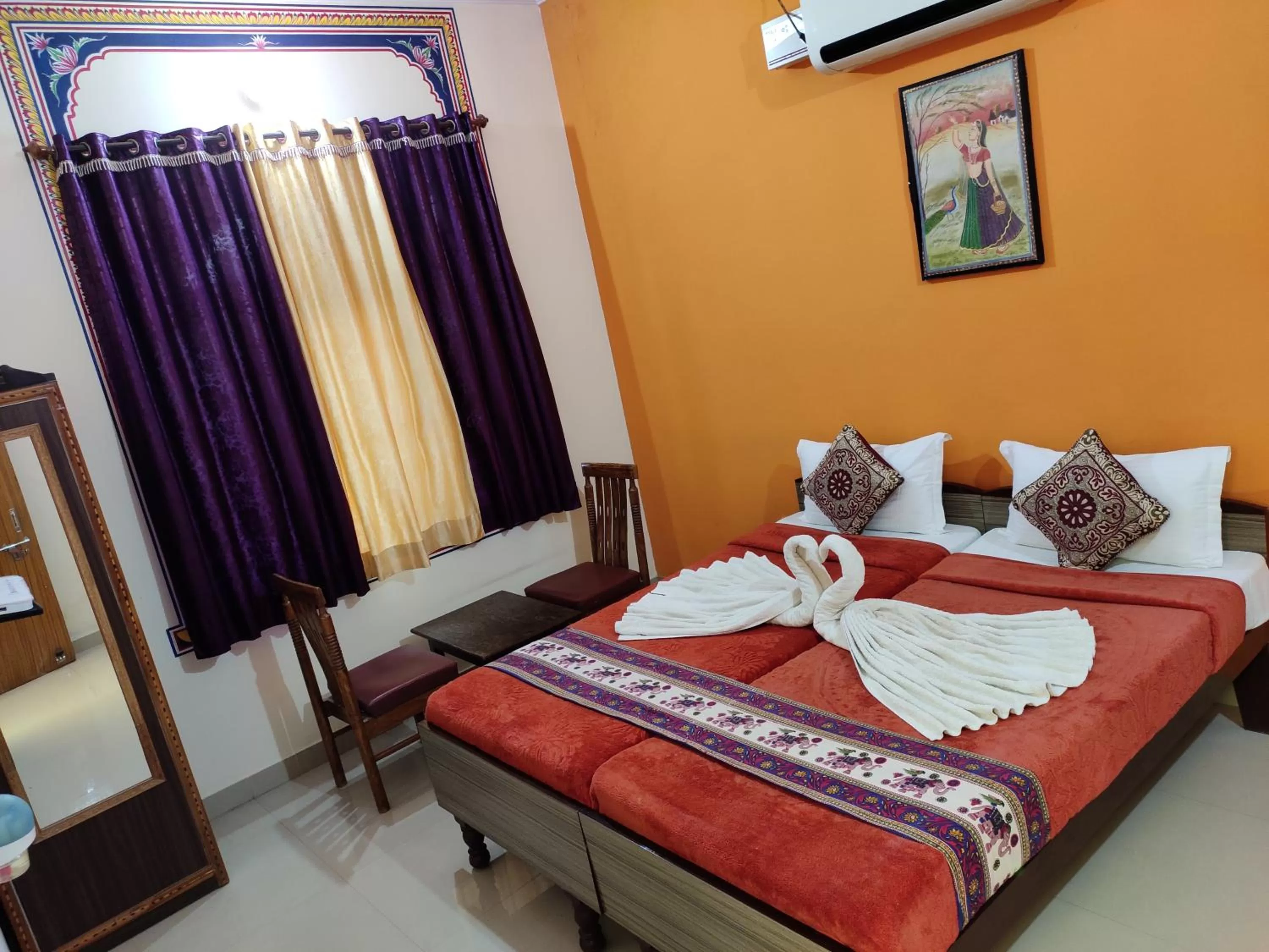 Bed in Hotel Tiger Haveli