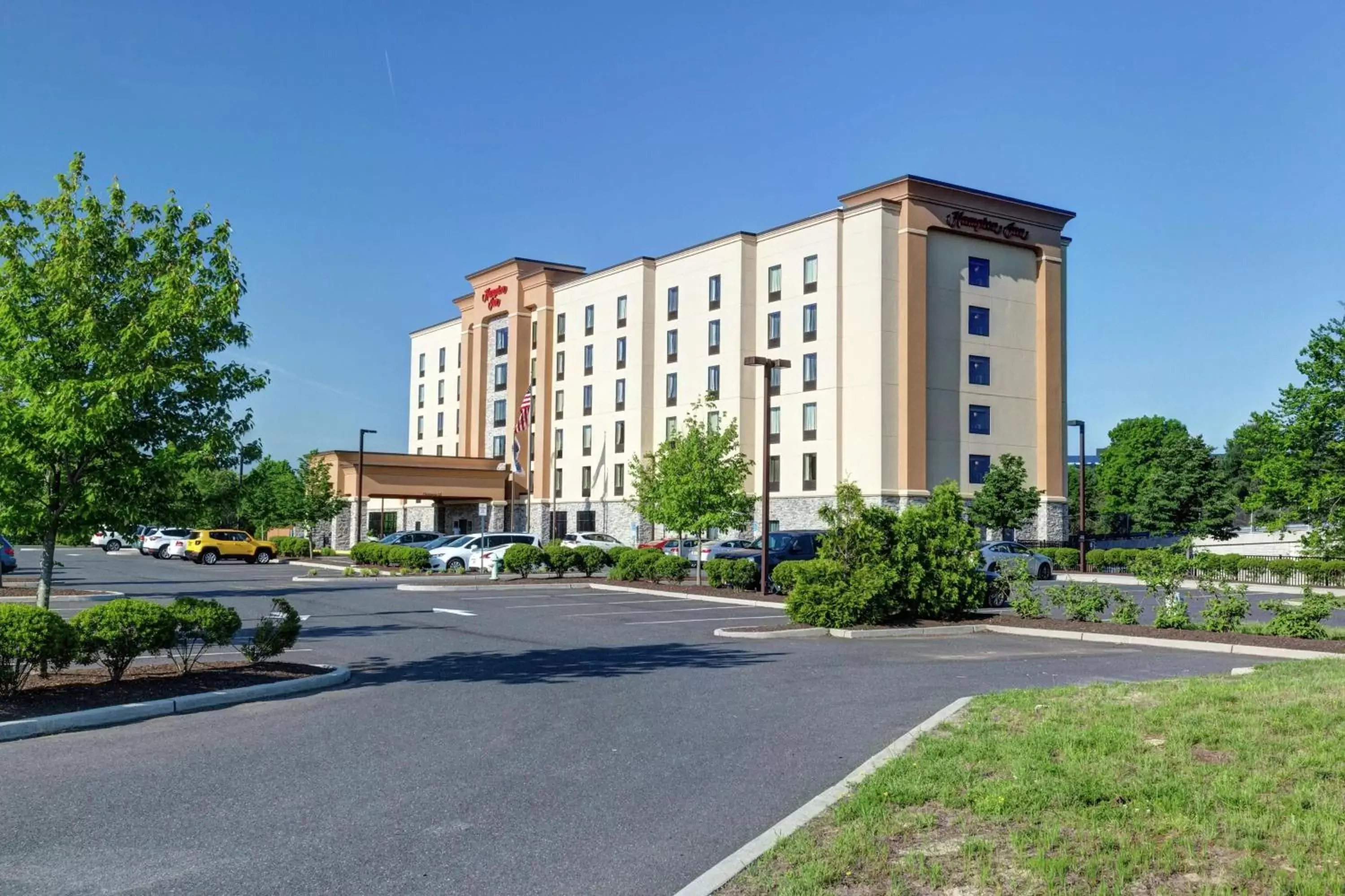 Property building in Hampton Inn Neptune Property building in Hampton Inn Neptune