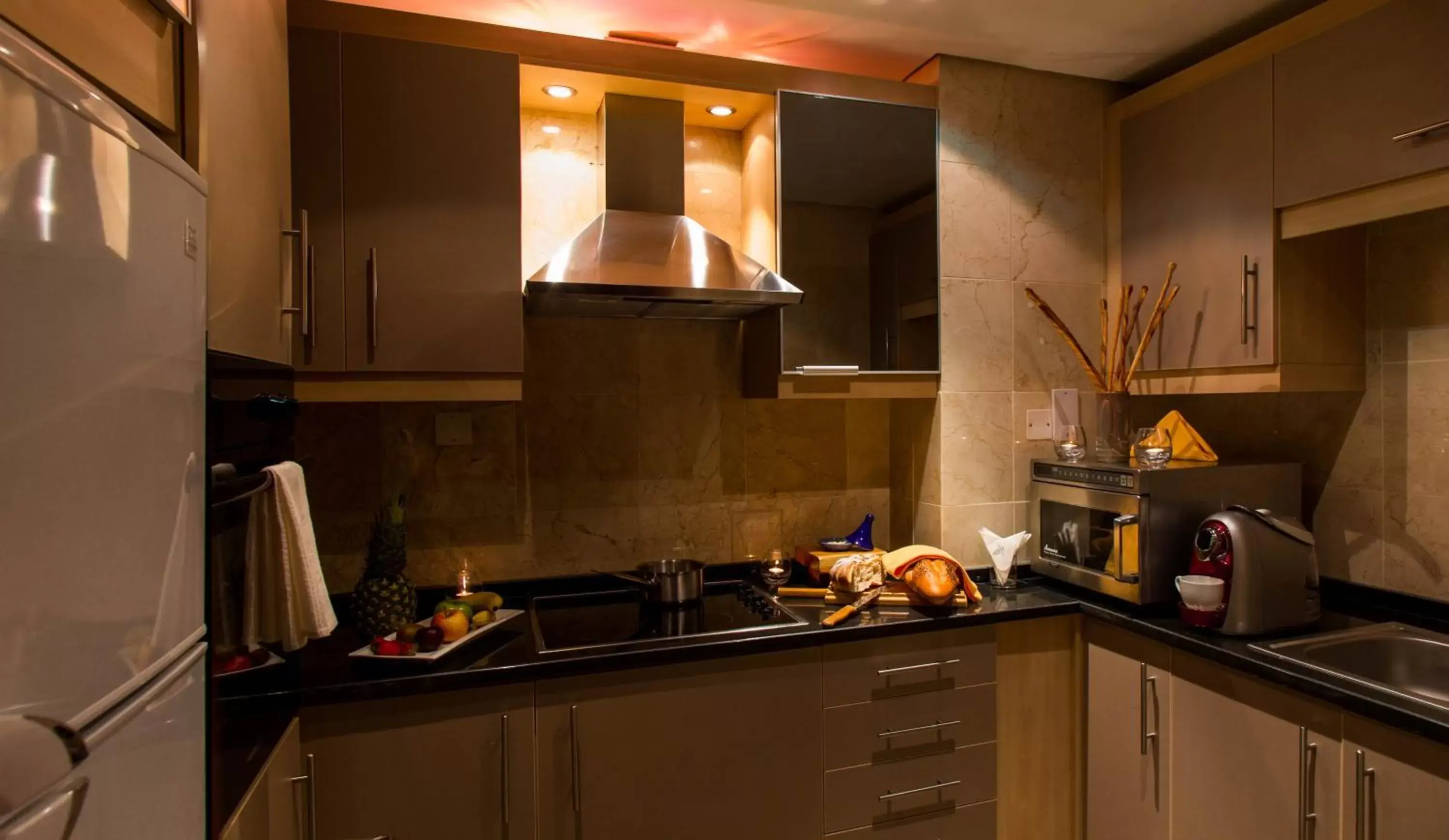 Kitchen or kitchenette, Kitchen/Kitchenette in Kempinski Hotel Amman
