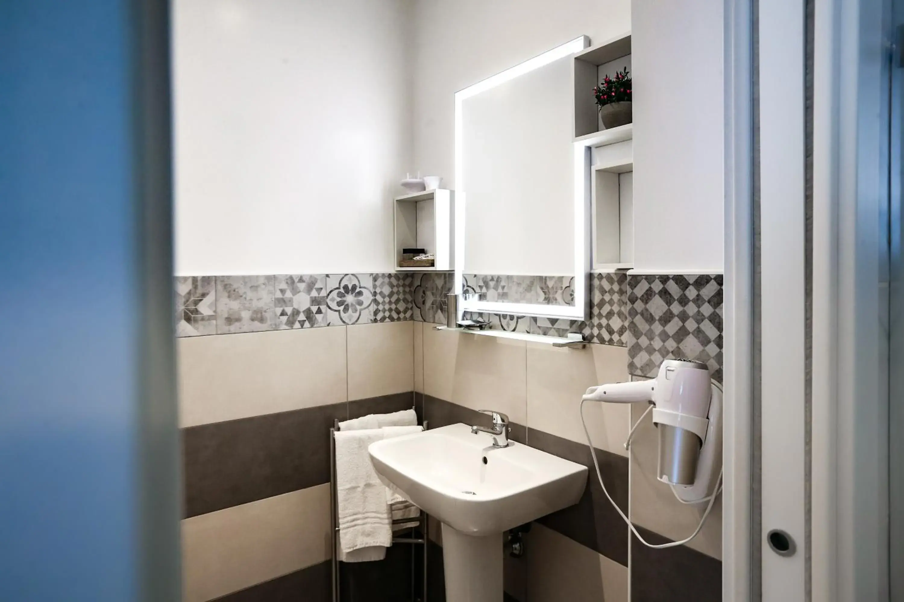 Bathroom in Relais Circo Massimo