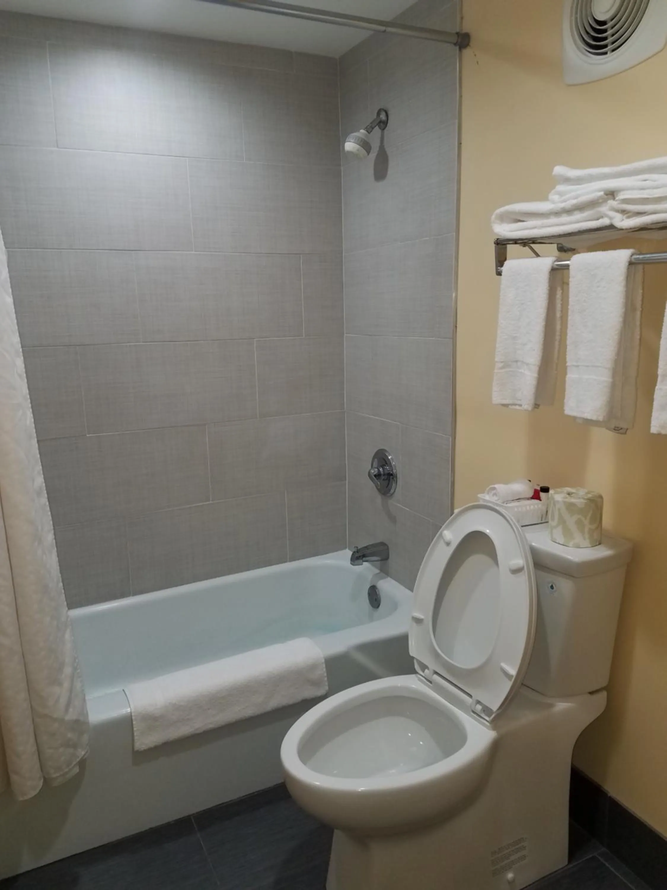 Days Inn by Wyndham Oak Ridge Knoxville