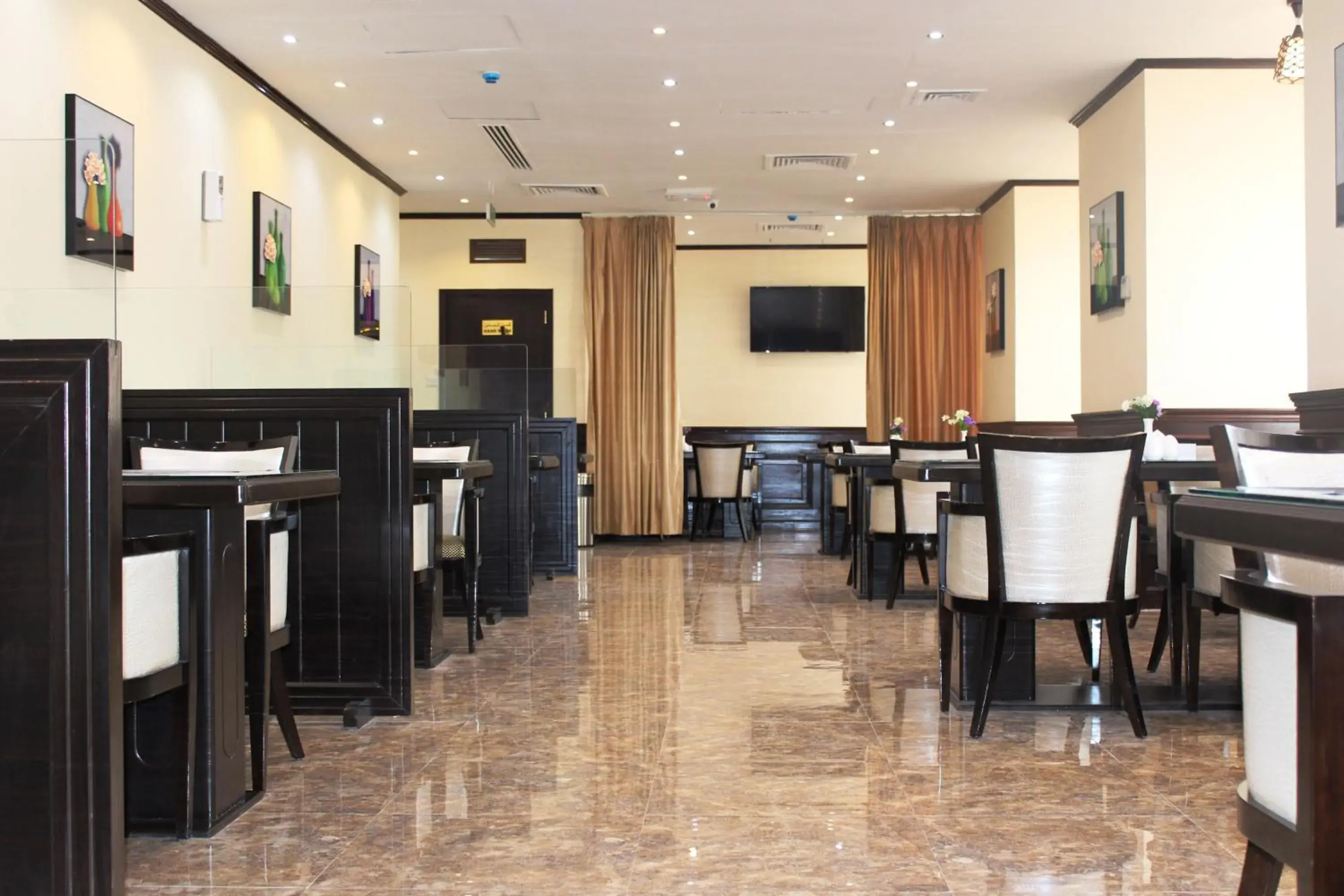 Lobby or reception, Restaurant/Places to Eat in Al Khaleej Grand Hotel