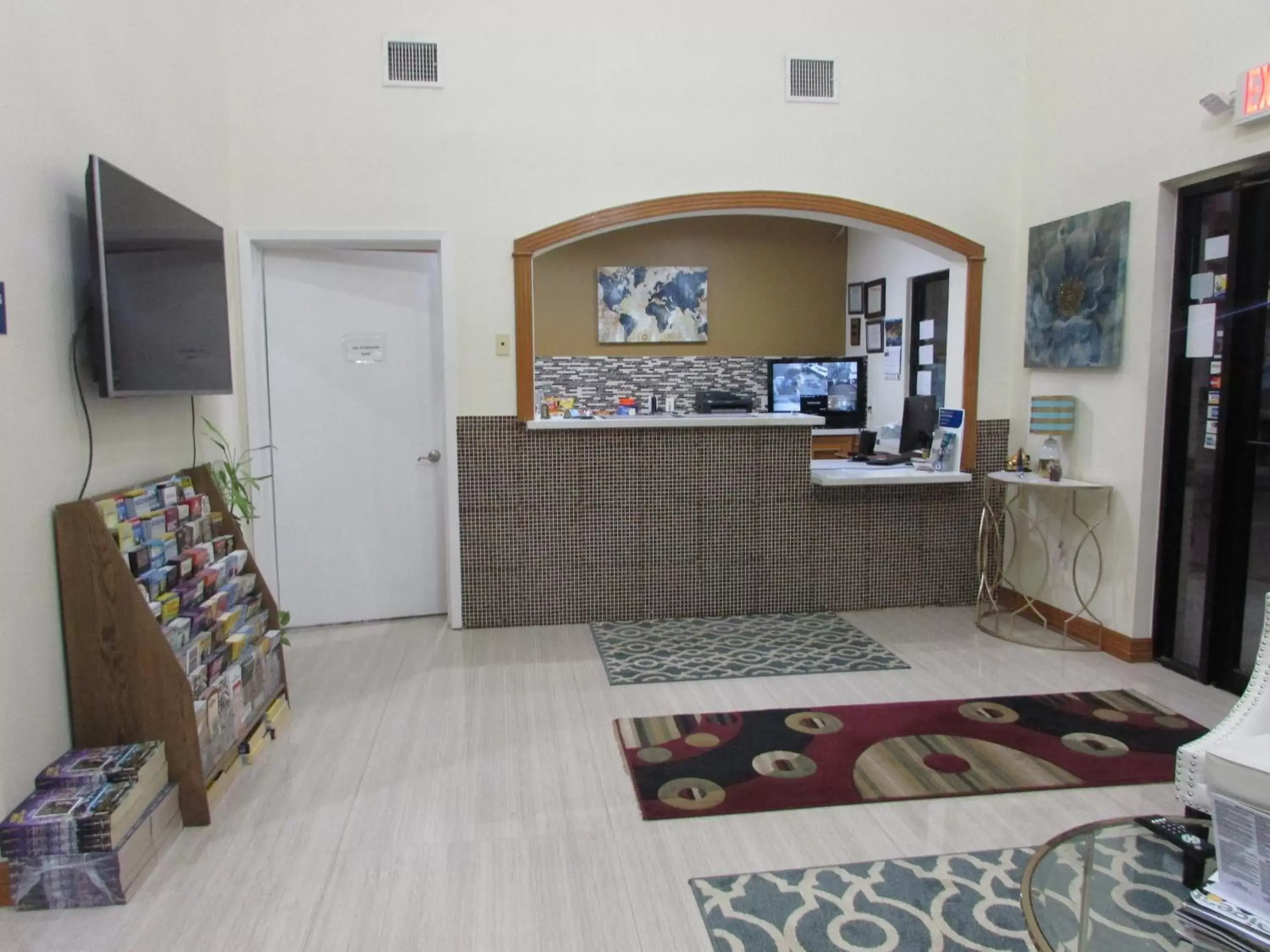 Property building in Rodeway Inn & Suites Property building in Rodeway Inn & Suites