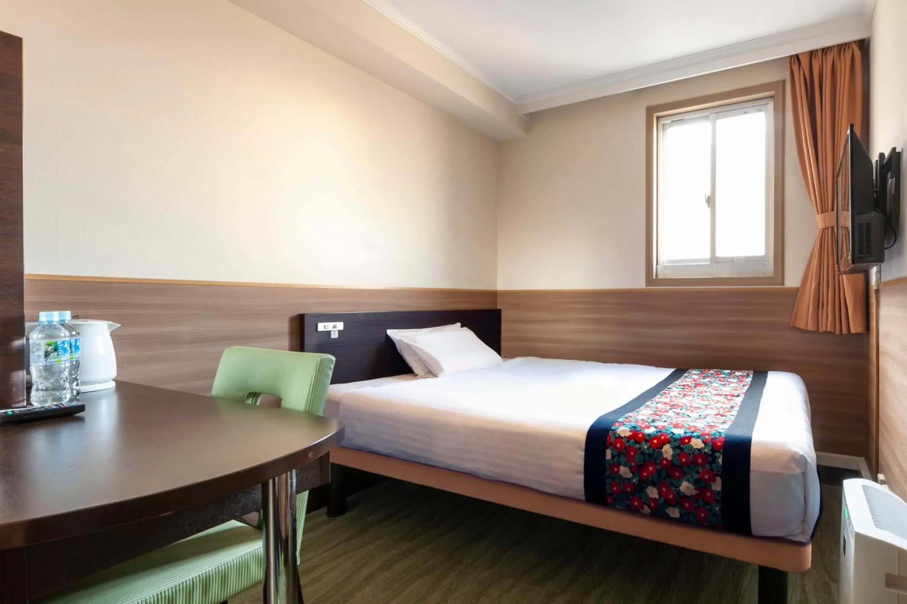 Single Room in Dotonbori Hotel