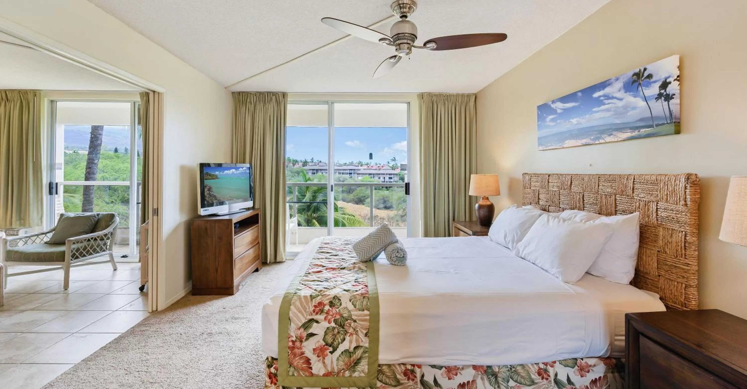 Bedroom, Bed in Castle At Maui Banyan