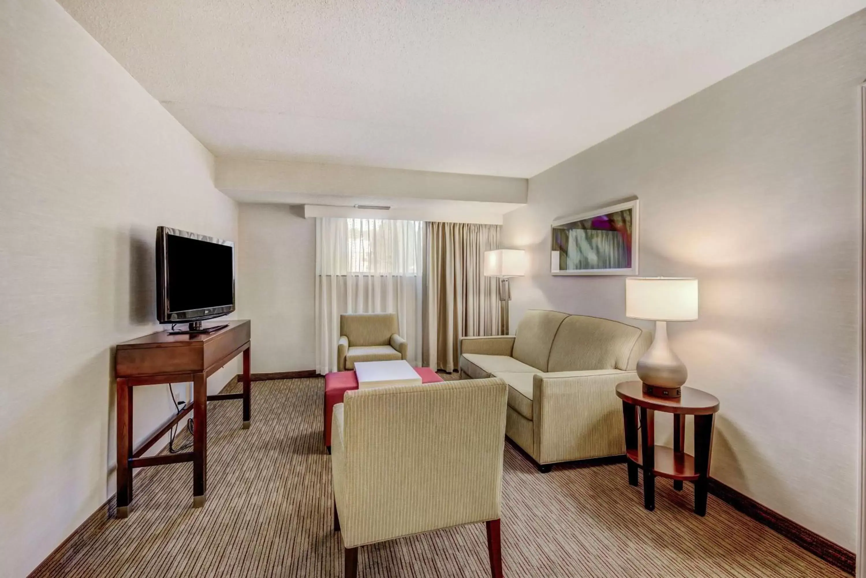 Living room, Seating Area in Homewood Suites by Hilton Indianapolis Carmel