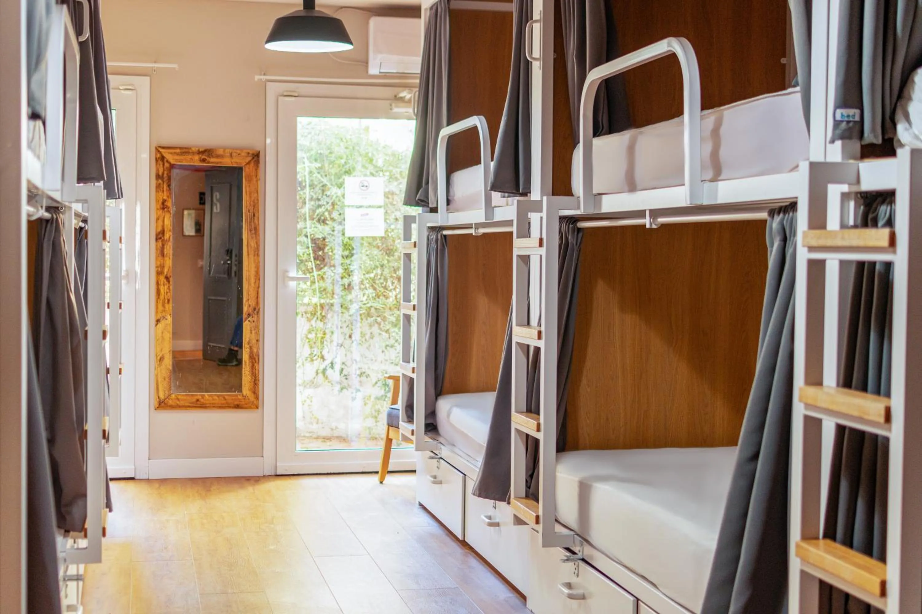 Bed in Factory Hostels Barcelona