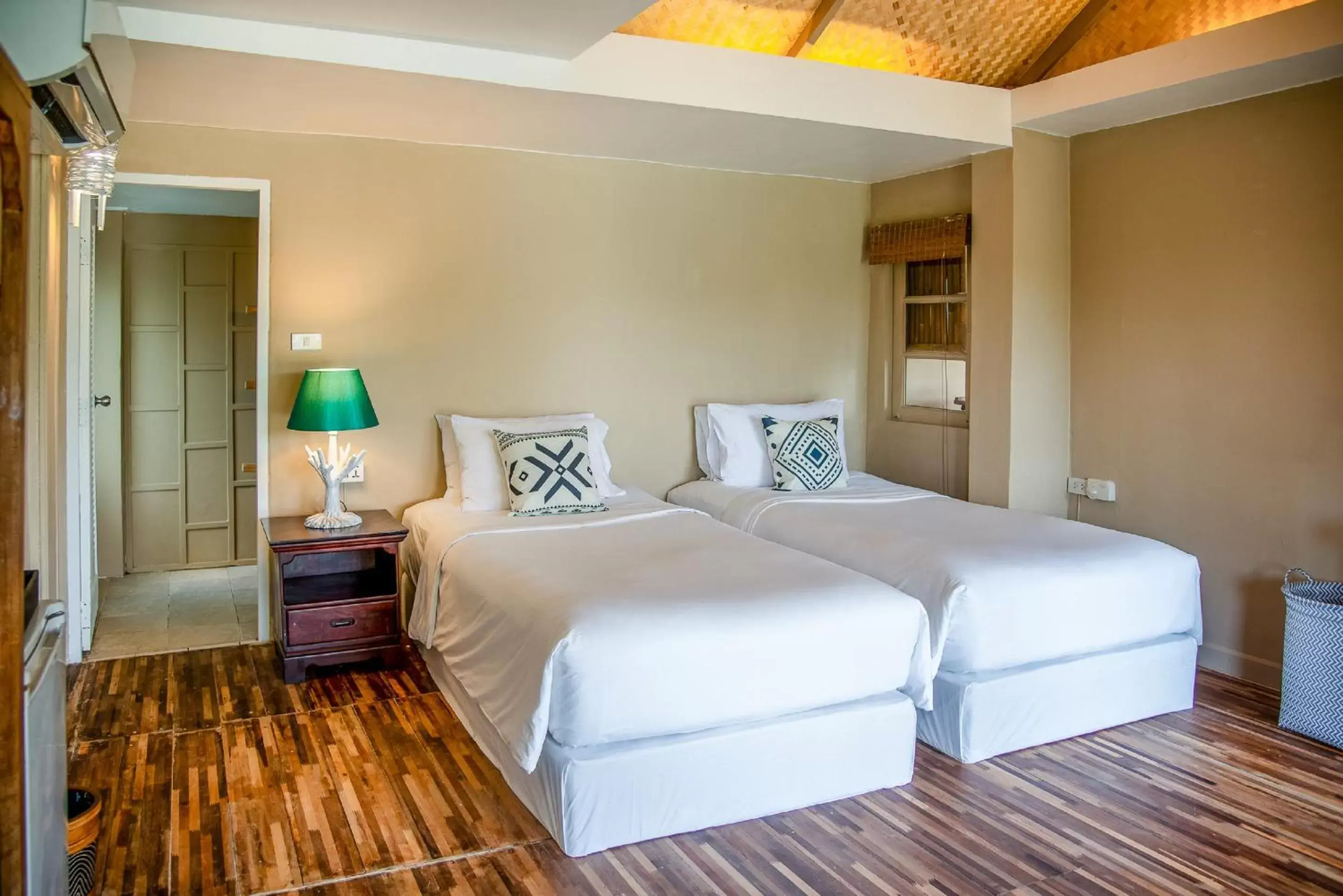 Bed in Tolani Resort Koh Kood