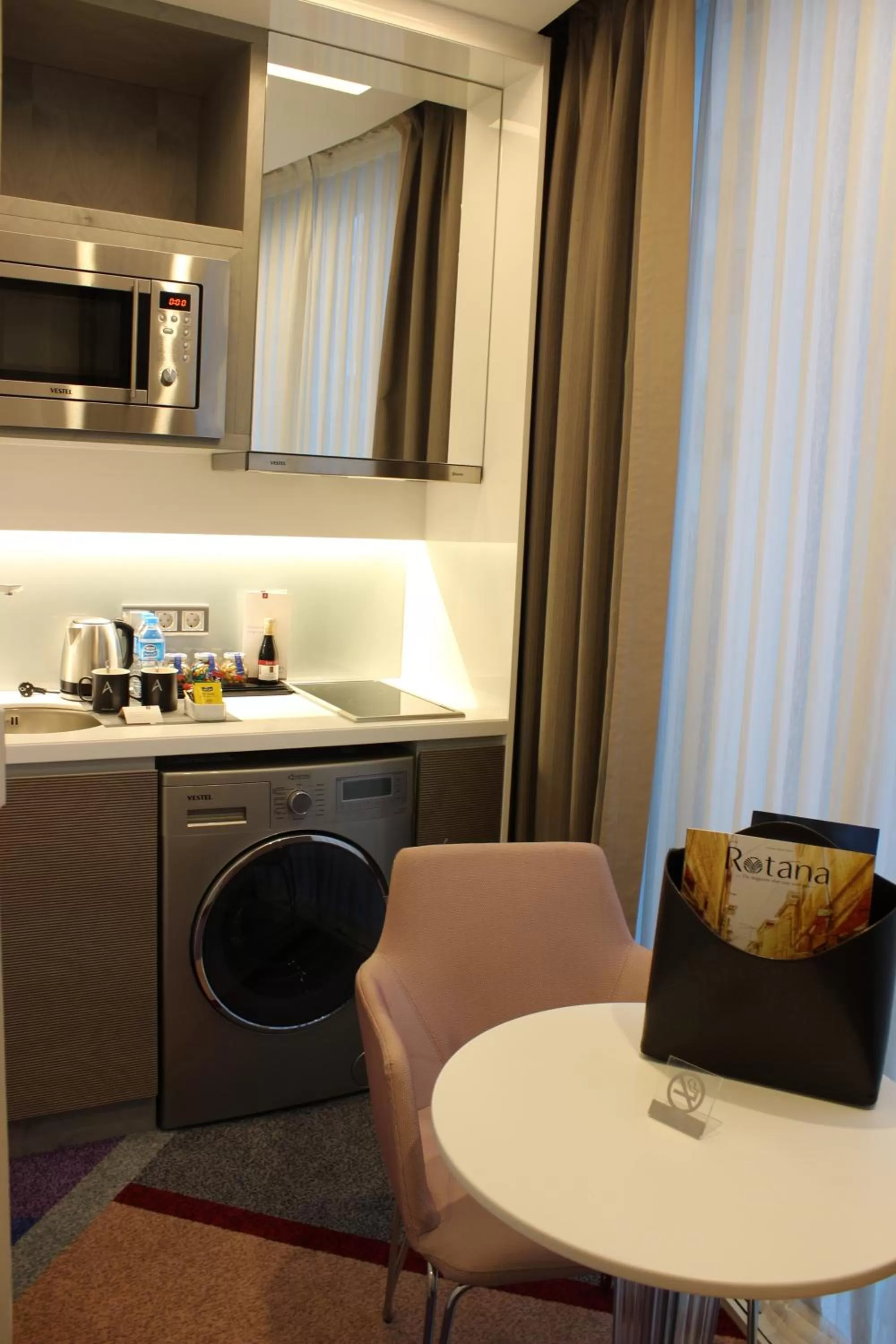 Coffee/tea facilities in Burgu Arjaan by Rotana Istanbul Asia