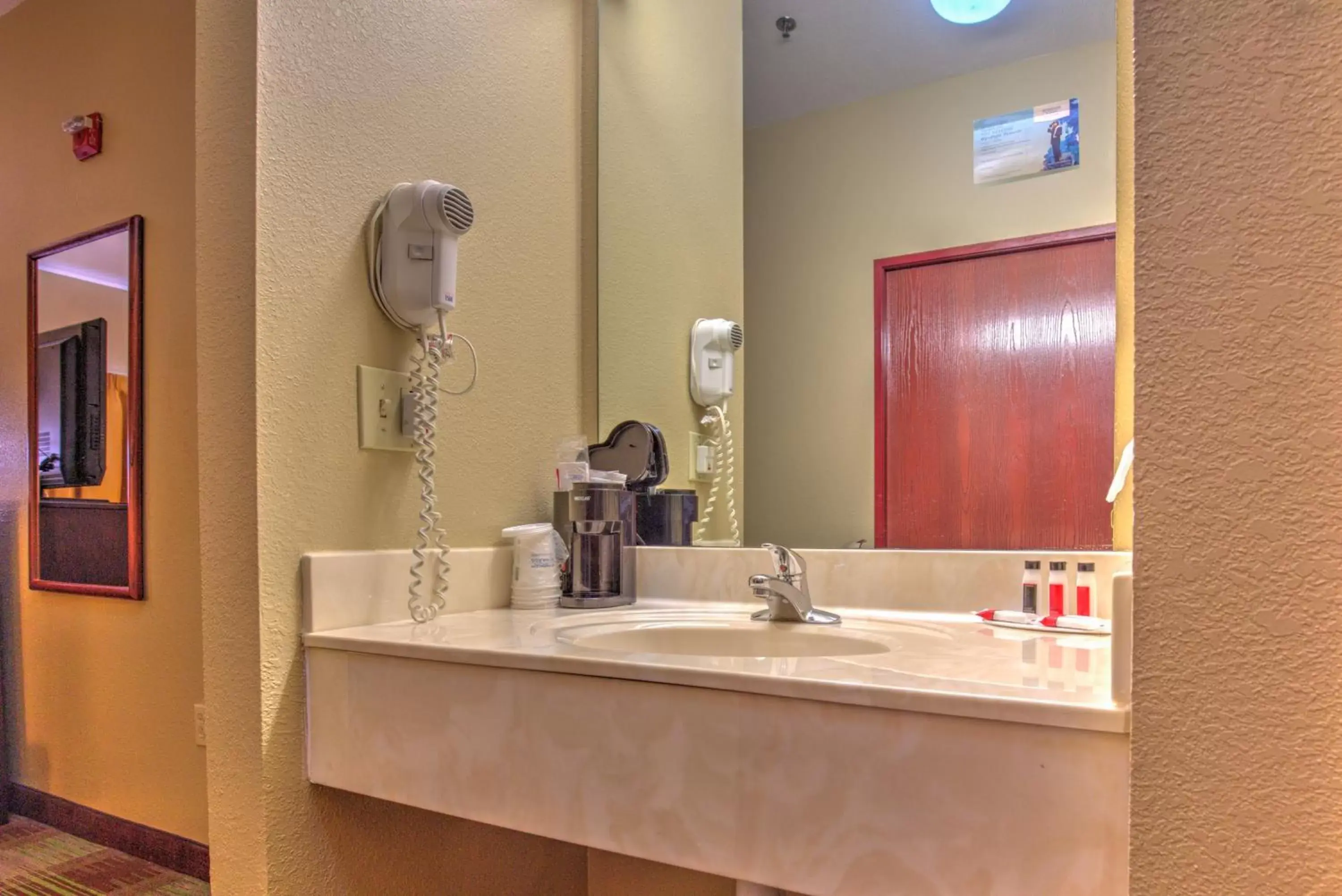 Bathroom in Super 8 by Wyndham Waterloo