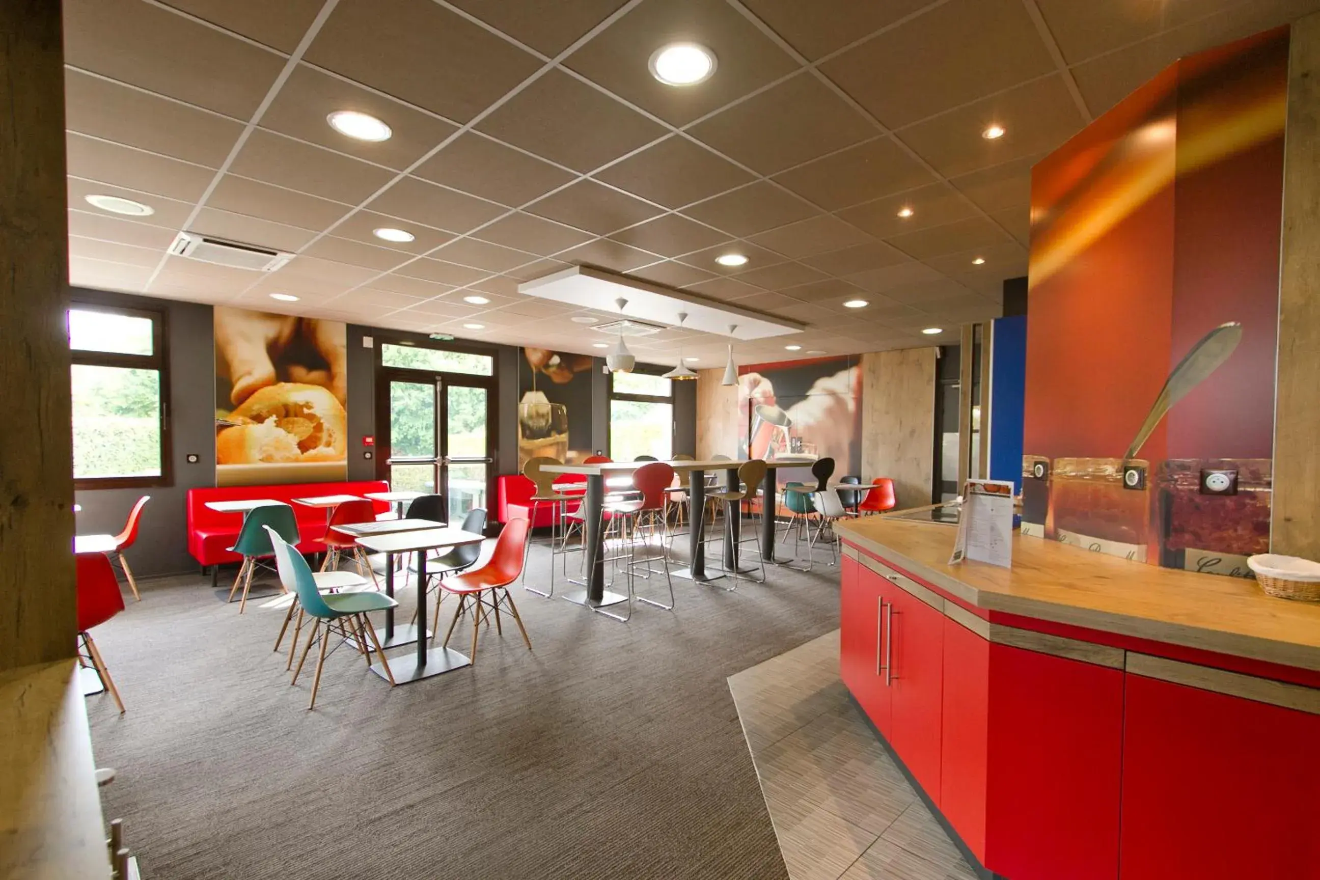Dining area, Restaurant/Places to Eat in ibis Chambery