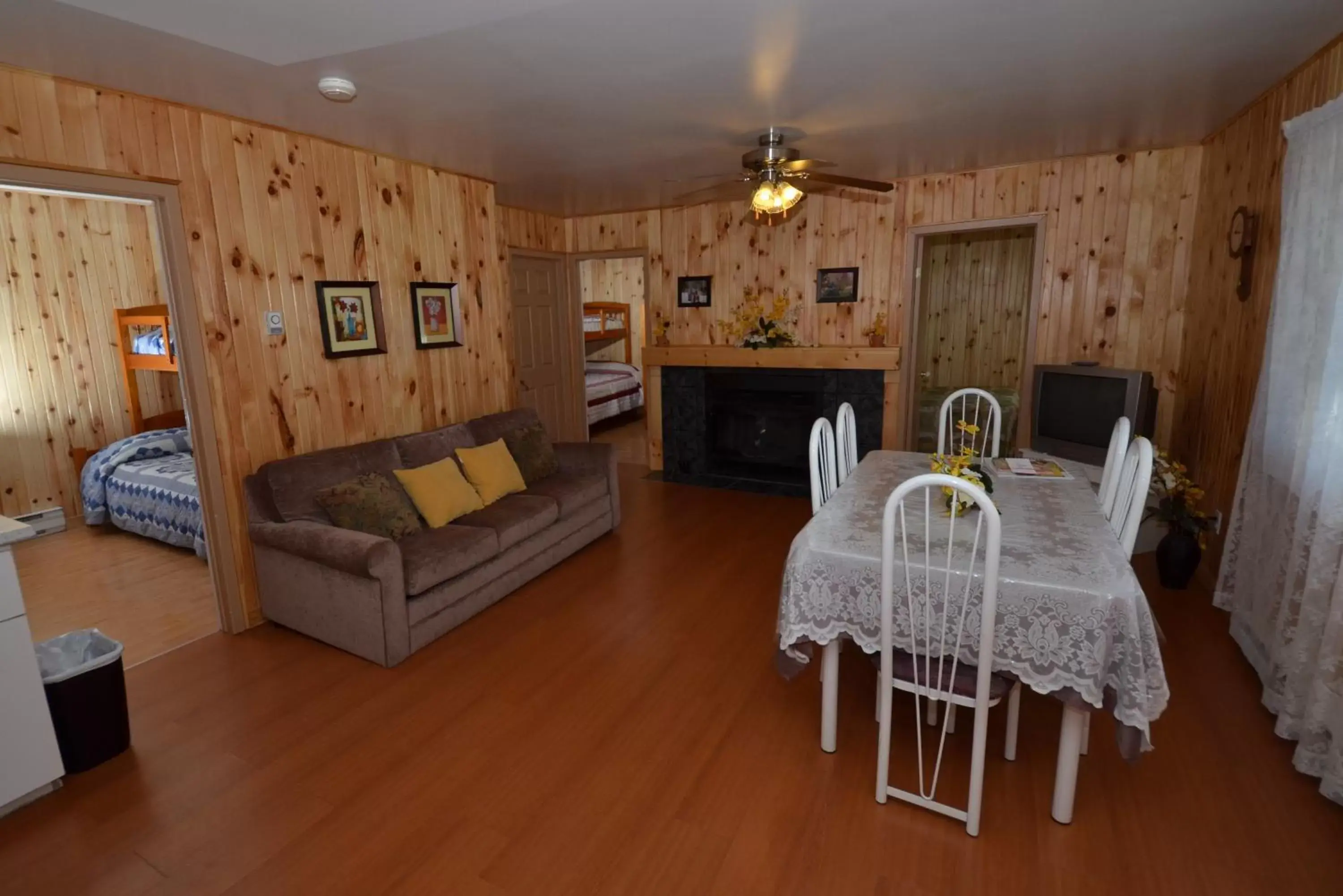 Photo of the whole room, Seating Area in Centre de Vacances 5 Étoiles Family Resort